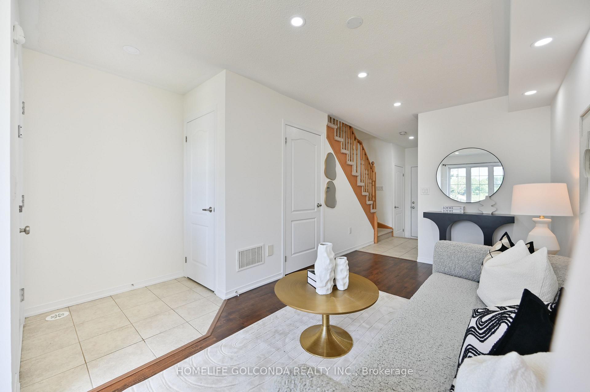 Photo 6 of 5277 Major Mackenzie Drive E, Markham, Berczy — HOMEH