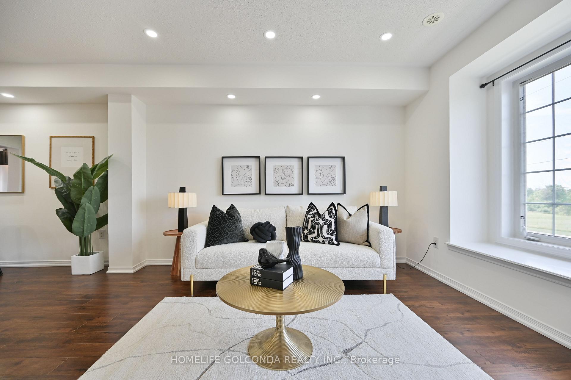 Photo 9 of 5277 Major Mackenzie Drive E, Markham, Berczy — HOMEH