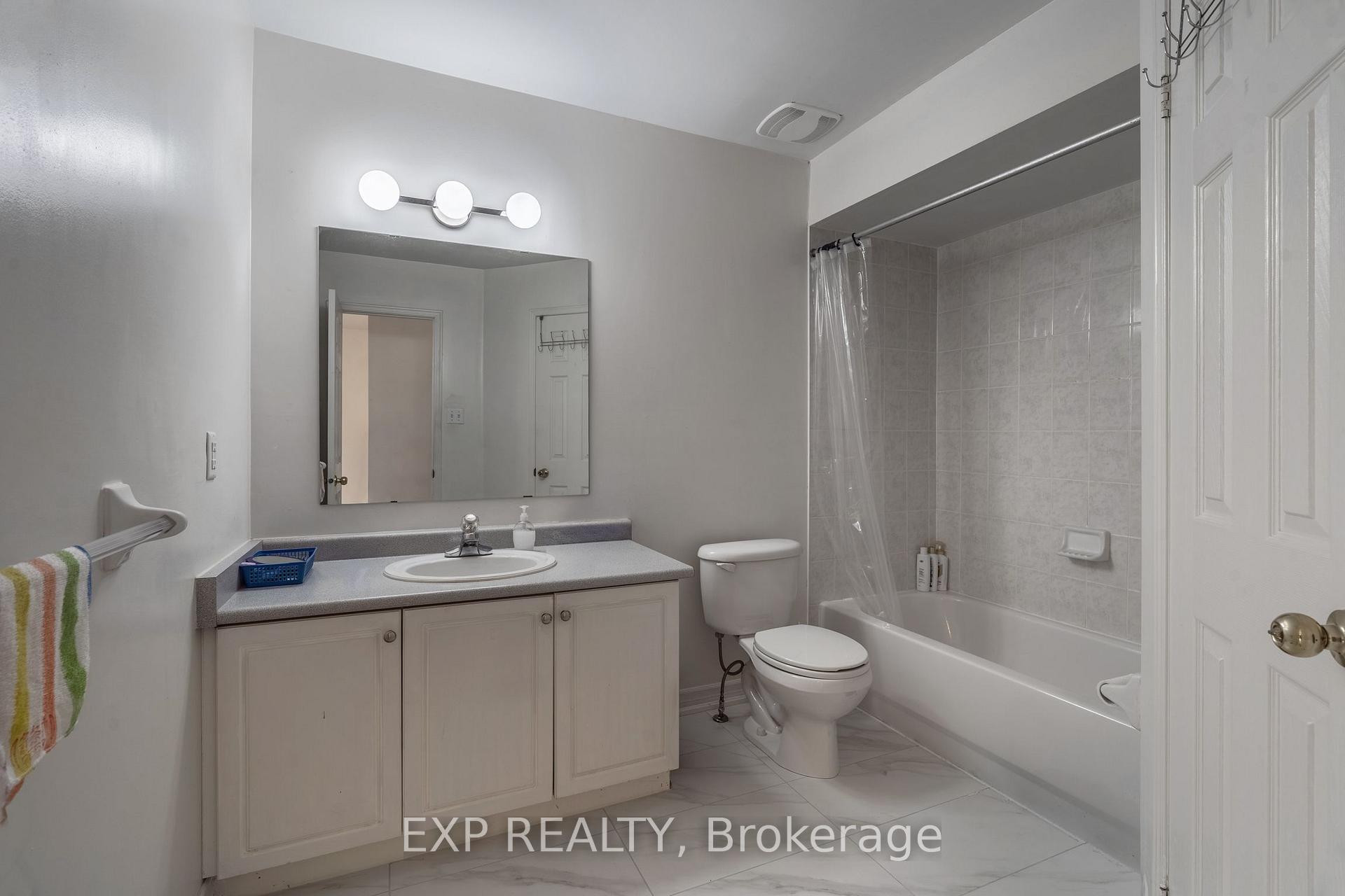 Photo 10 of 37 Cresthaven Road, Brampton, Snelgrove — HOMEH