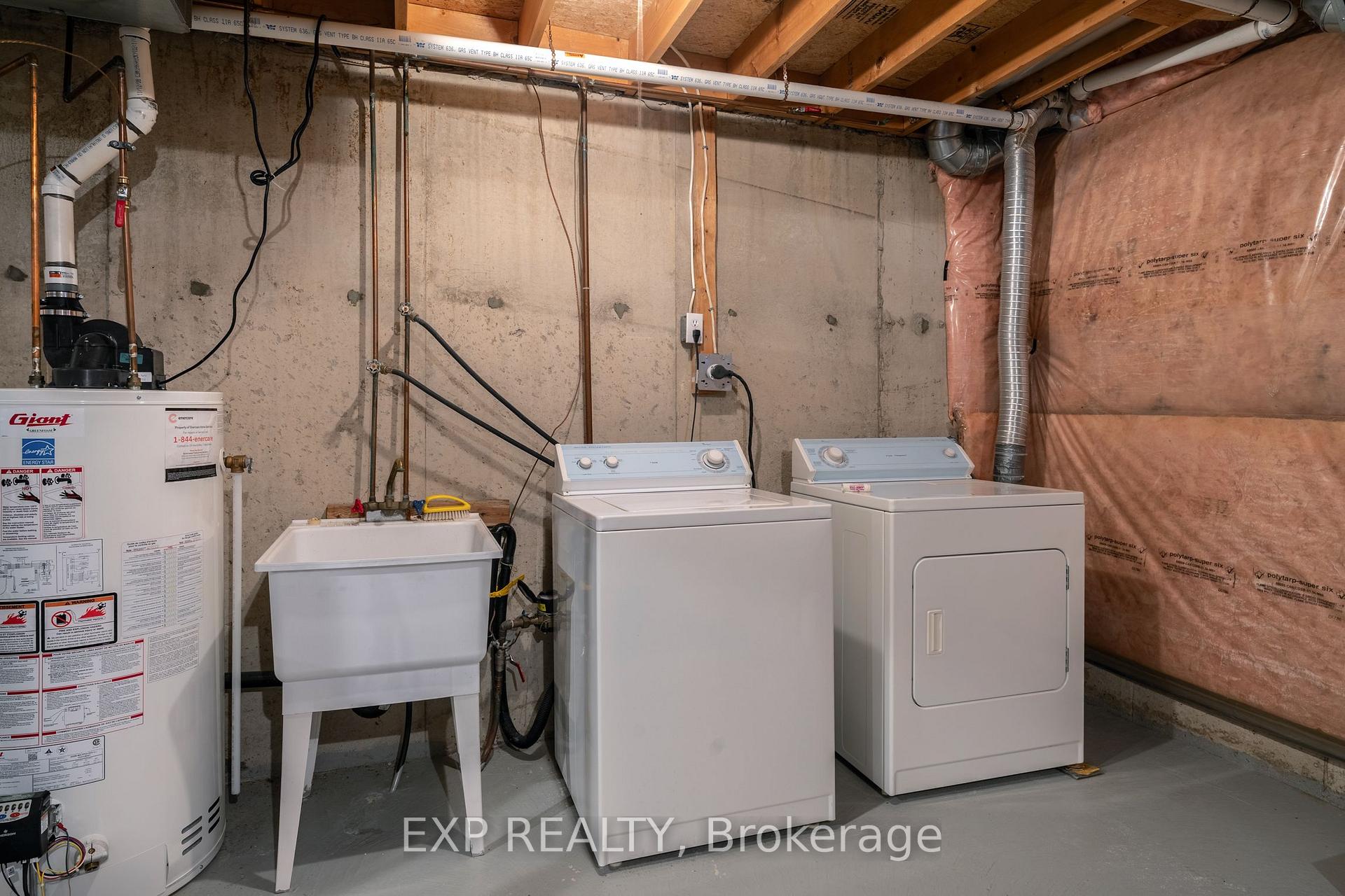 Photo 16 of 37 Cresthaven Road, Brampton, Snelgrove — HOMEH