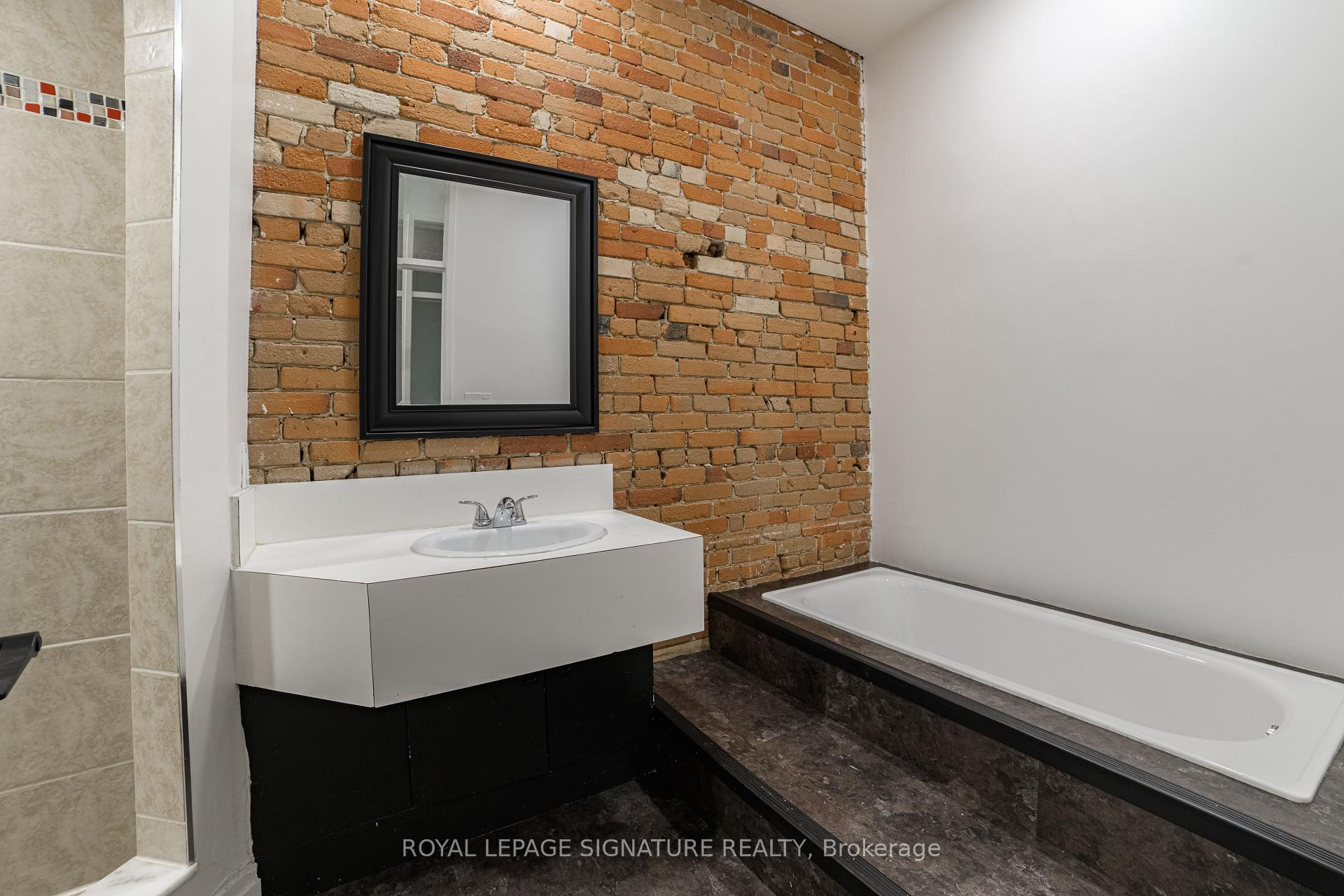 Photo 15 of Unit Main, 103 Gloucester Street, Toronto, Church-Yonge Corridor — HOMEH