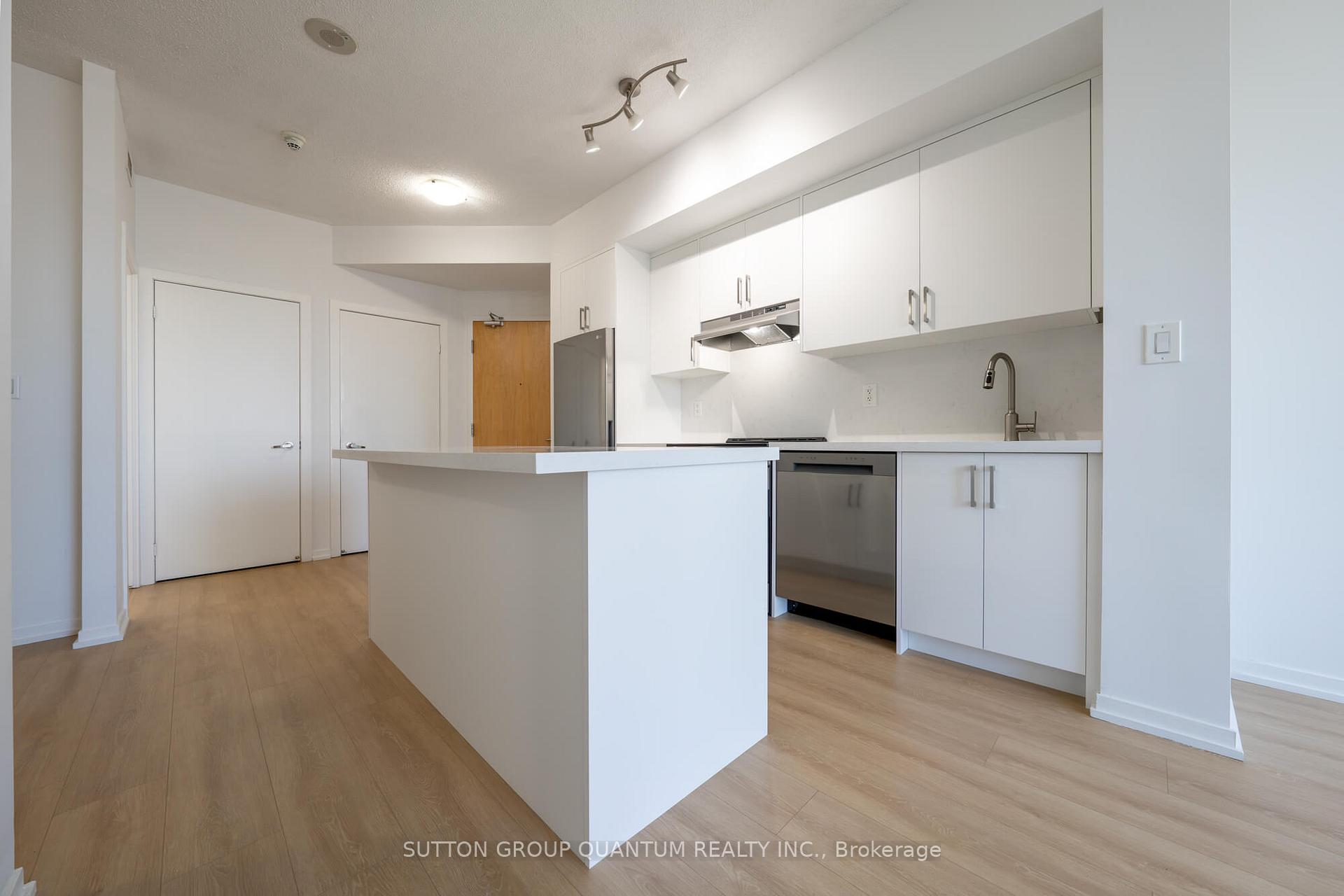 Photo 5 of Unit 1405, 55 Bremner Boulevard, Toronto, Waterfront Communities — HOMEH