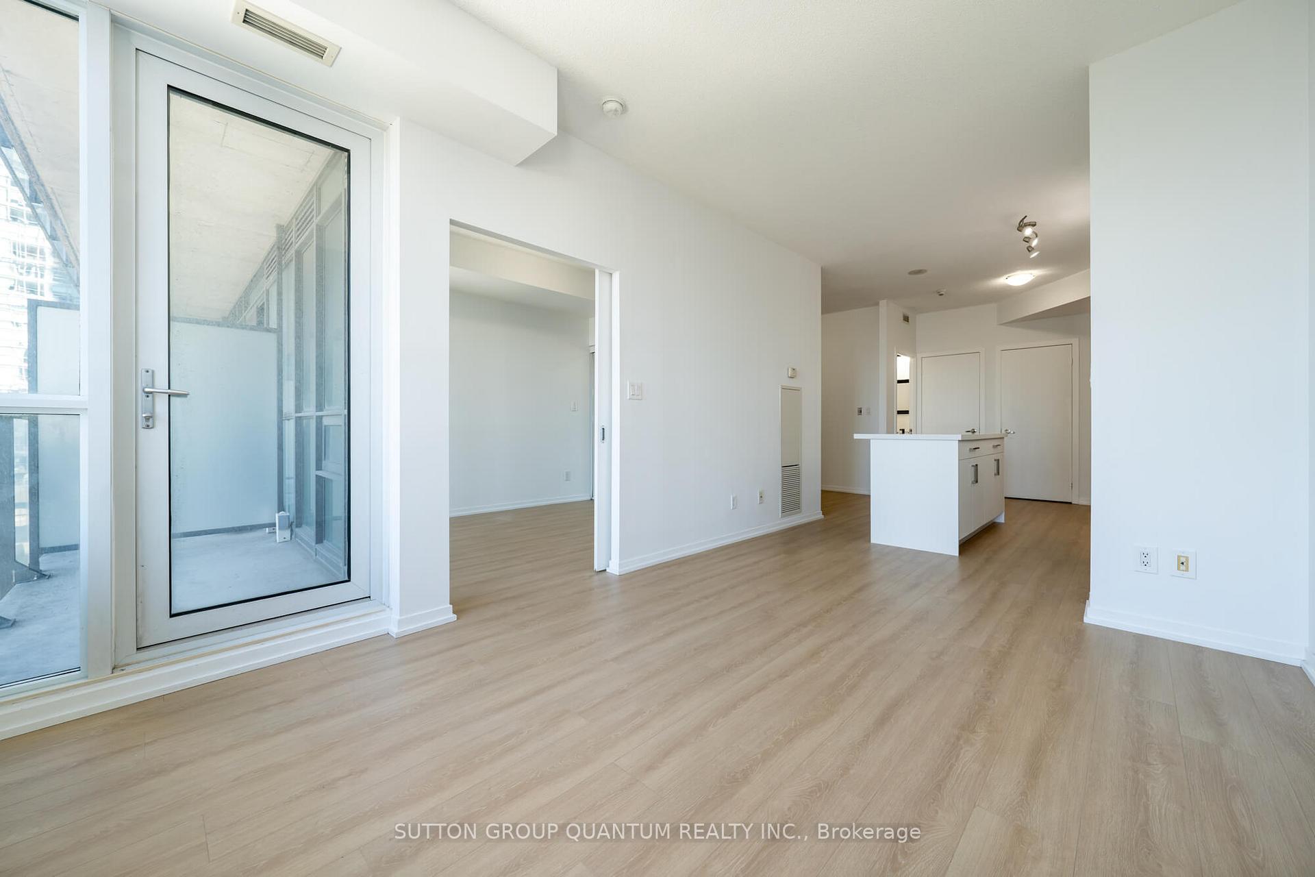 Photo 9 of Unit 1405, 55 Bremner Boulevard, Toronto, Waterfront Communities — HOMEH
