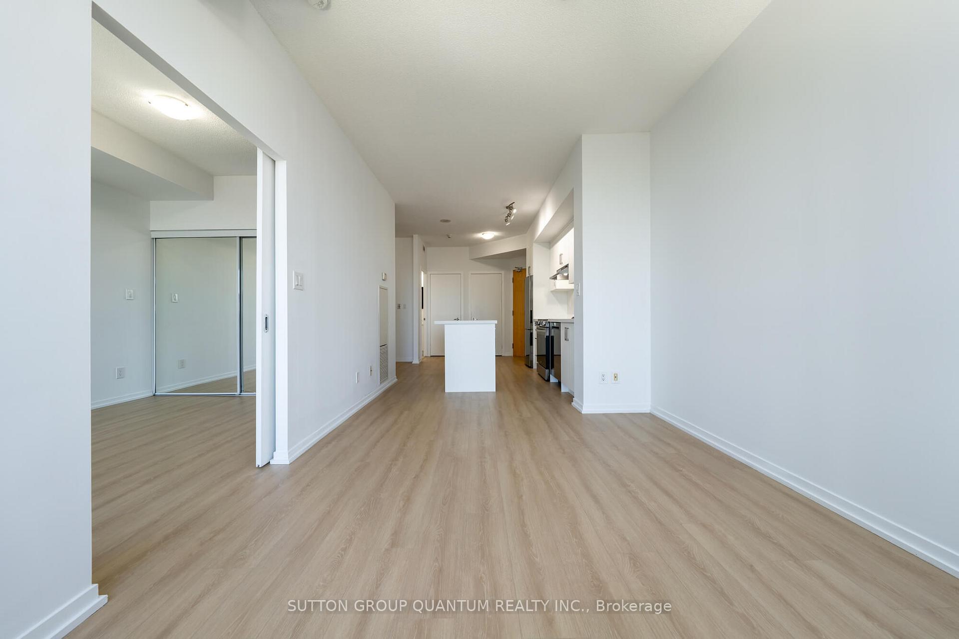 Photo 11 of Unit 1405, 55 Bremner Boulevard, Toronto, Waterfront Communities — HOMEH