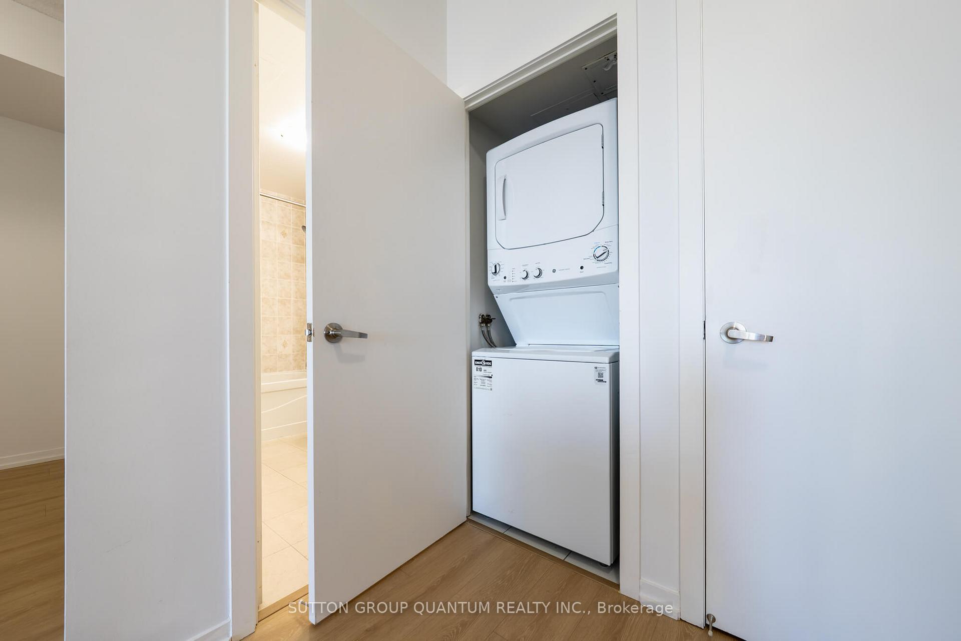 Photo 16 of Unit 1405, 55 Bremner Boulevard, Toronto, Waterfront Communities — HOMEH