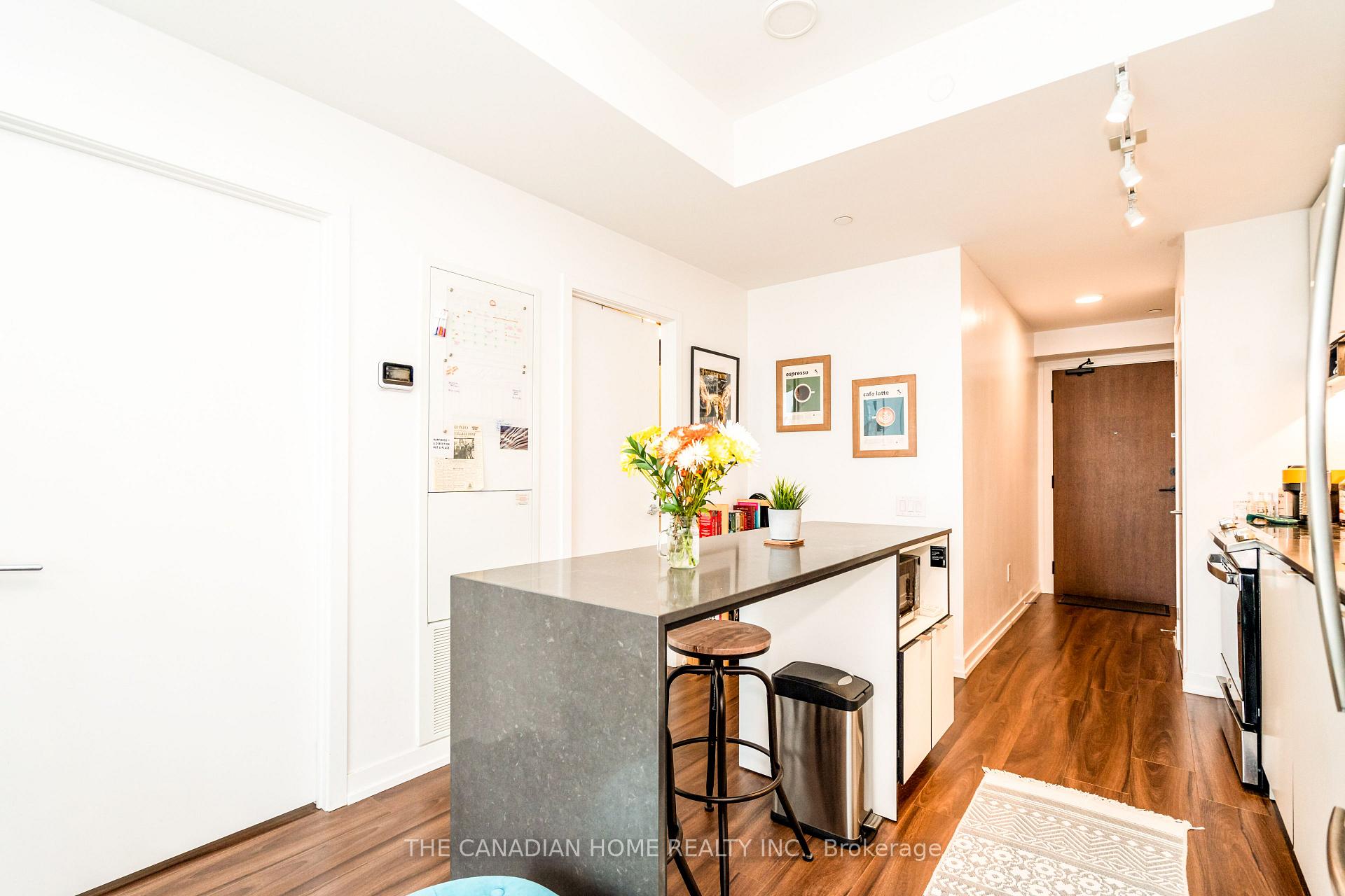 Photo 10 of Unit 1412, 4065 Confederation Parkway, Mississauga, City Centre — HOMEH