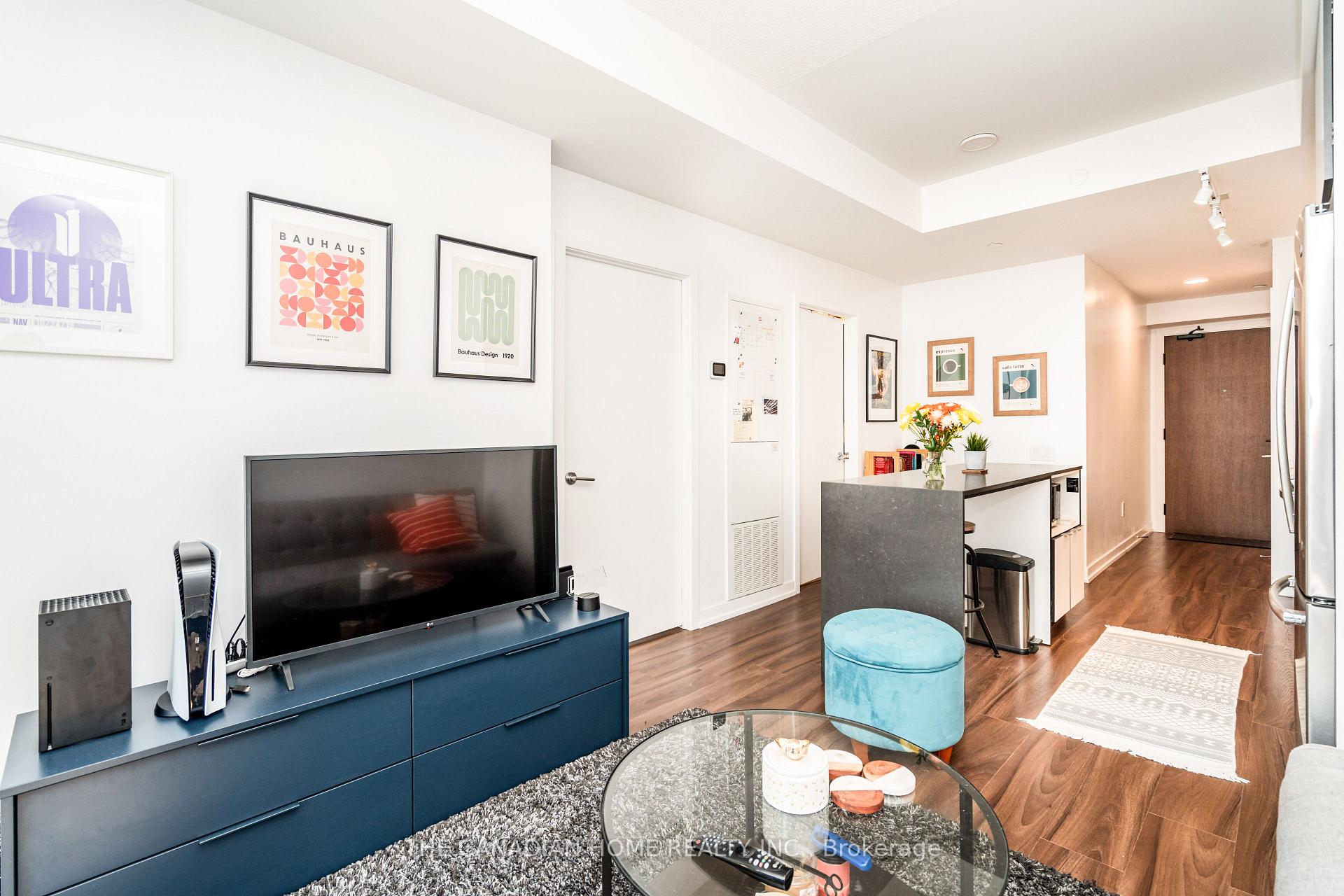 Photo 15 of Unit 1412, 4065 Confederation Parkway, Mississauga, City Centre — HOMEH