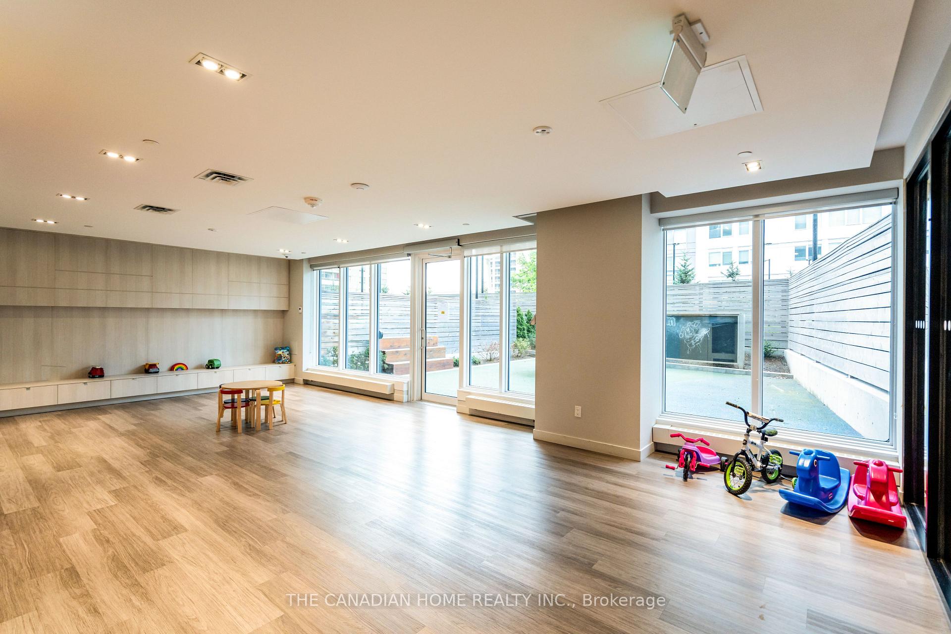 Photo 27 of Unit 1412, 4065 Confederation Parkway, Mississauga, City Centre — HOMEH