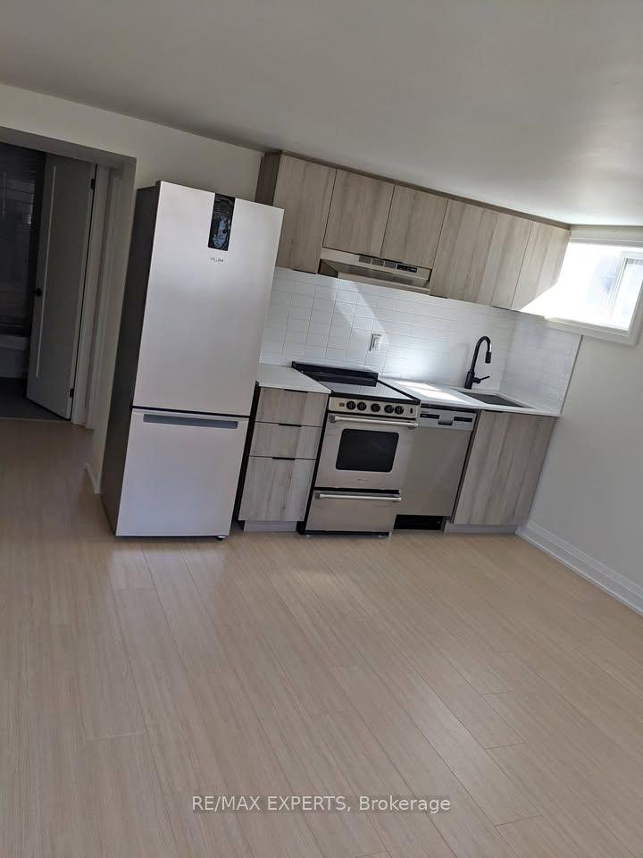 Photo 1 of Unit Bsmt, 41 Gort Avenue, Etobicoke, Alderwood — HOMEH