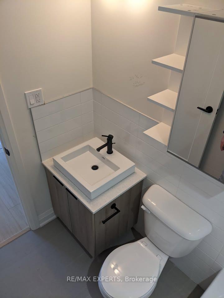 Photo 5 of Unit Bsmt, 41 Gort Avenue, Etobicoke, Alderwood — HOMEH