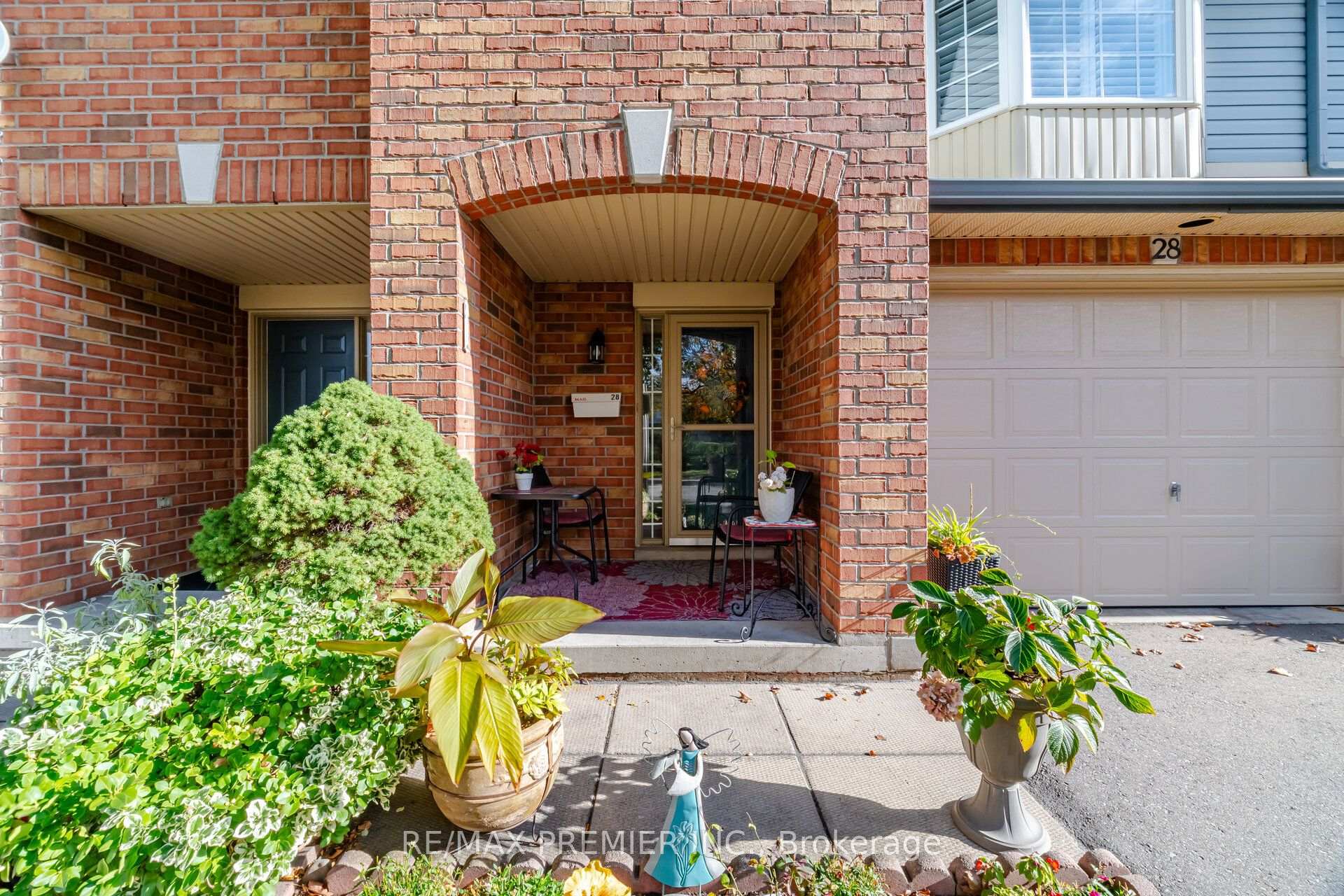 Photo 6 of Unit 28, 311 Highway 8, Hamilton, Stoney Creek — HOMEH