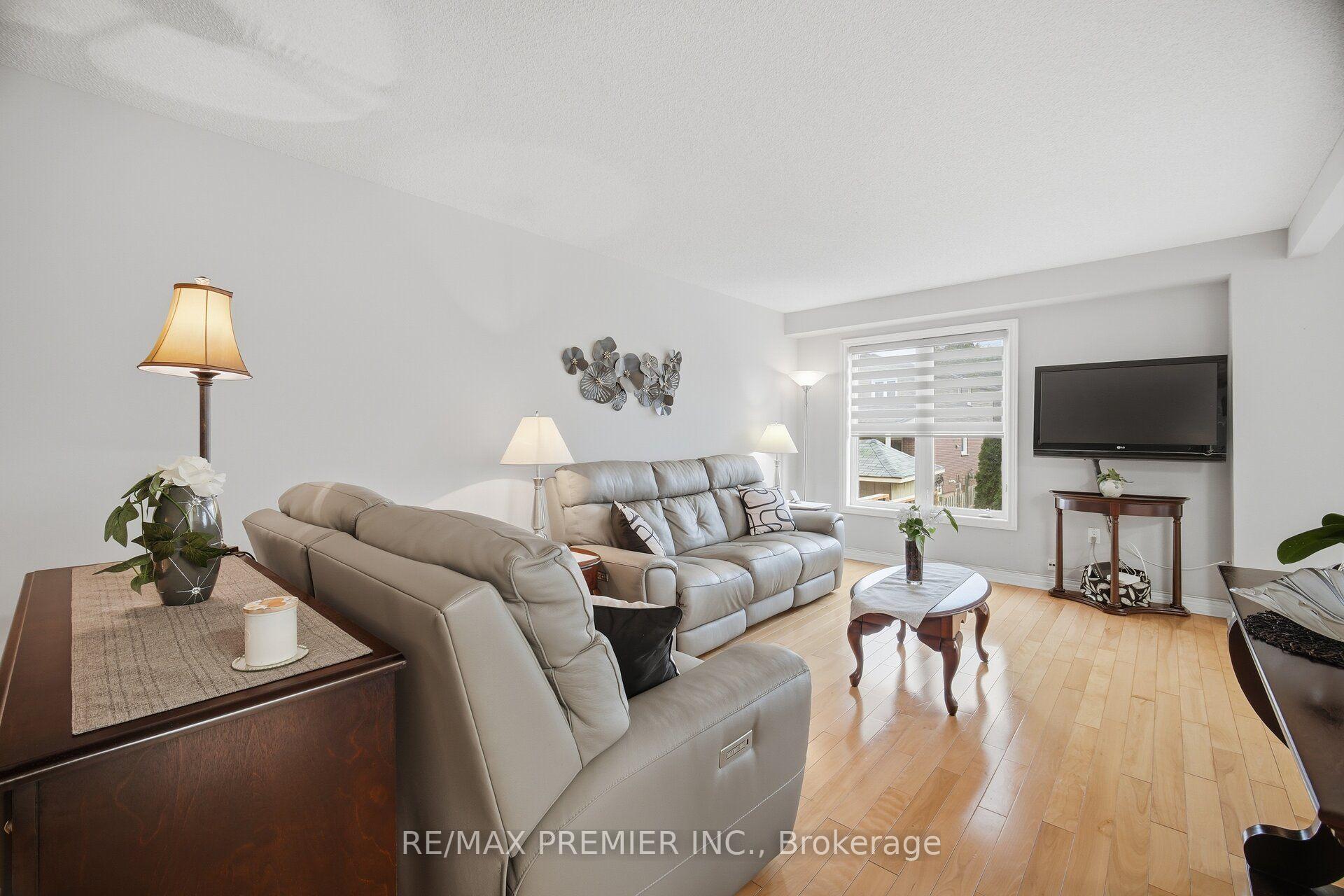 Photo 13 of Unit 28, 311 Highway 8, Hamilton, Stoney Creek — HOMEH