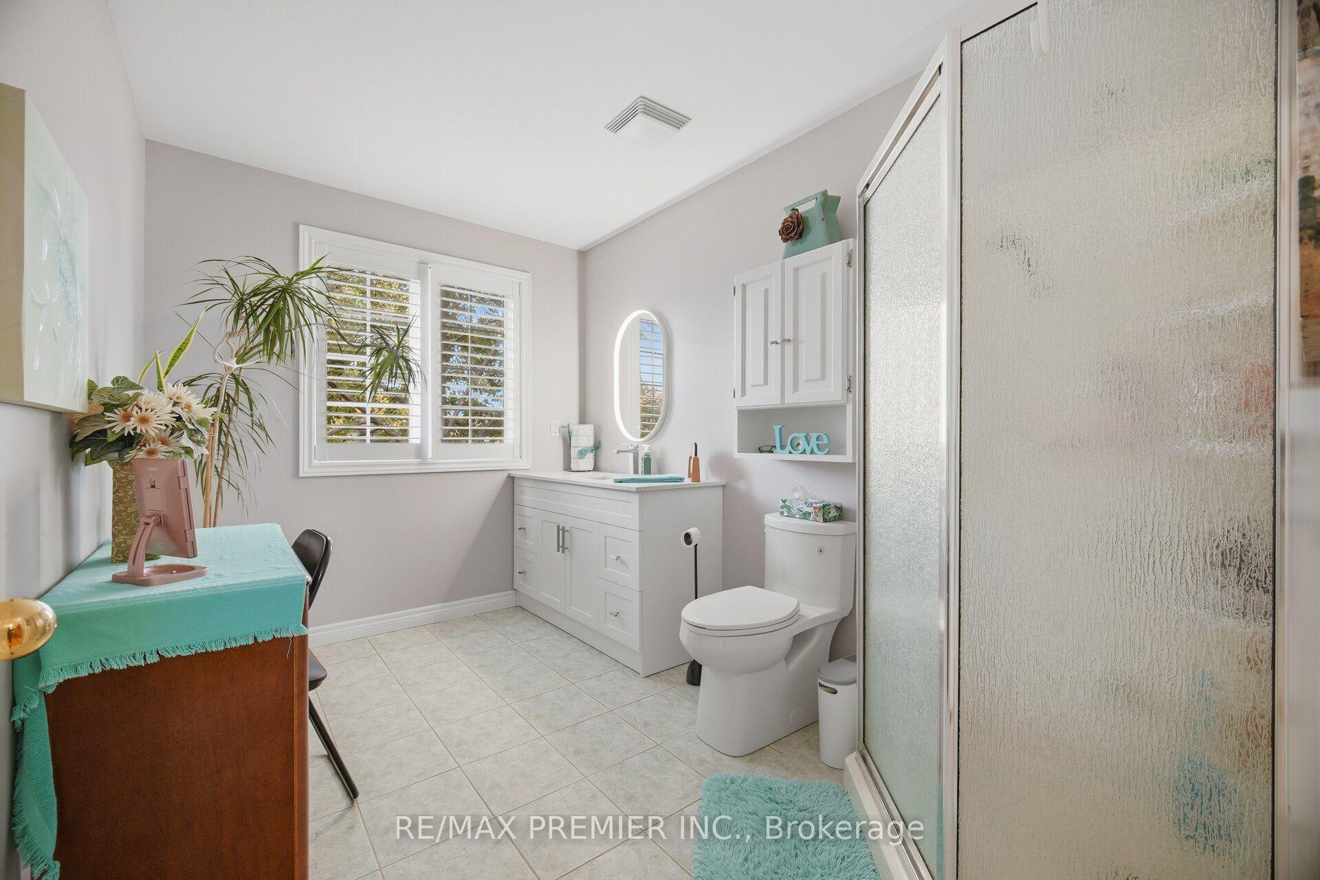 Photo 23 of Unit 28, 311 Highway 8, Hamilton, Stoney Creek — HOMEH
