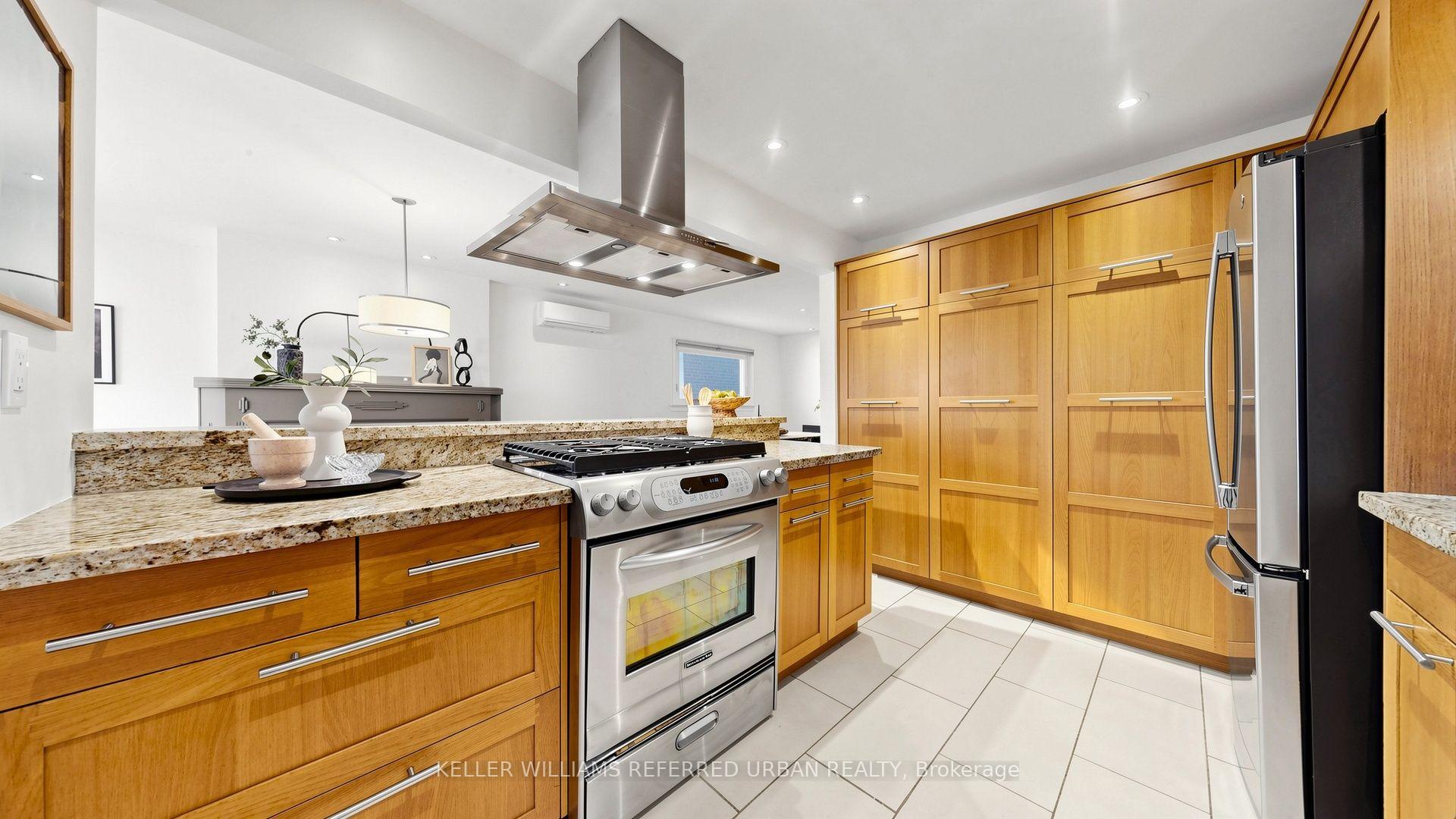 Photo 13 of 11 Crestland Avenue, Toronto, Danforth Village-East York — HOMEH