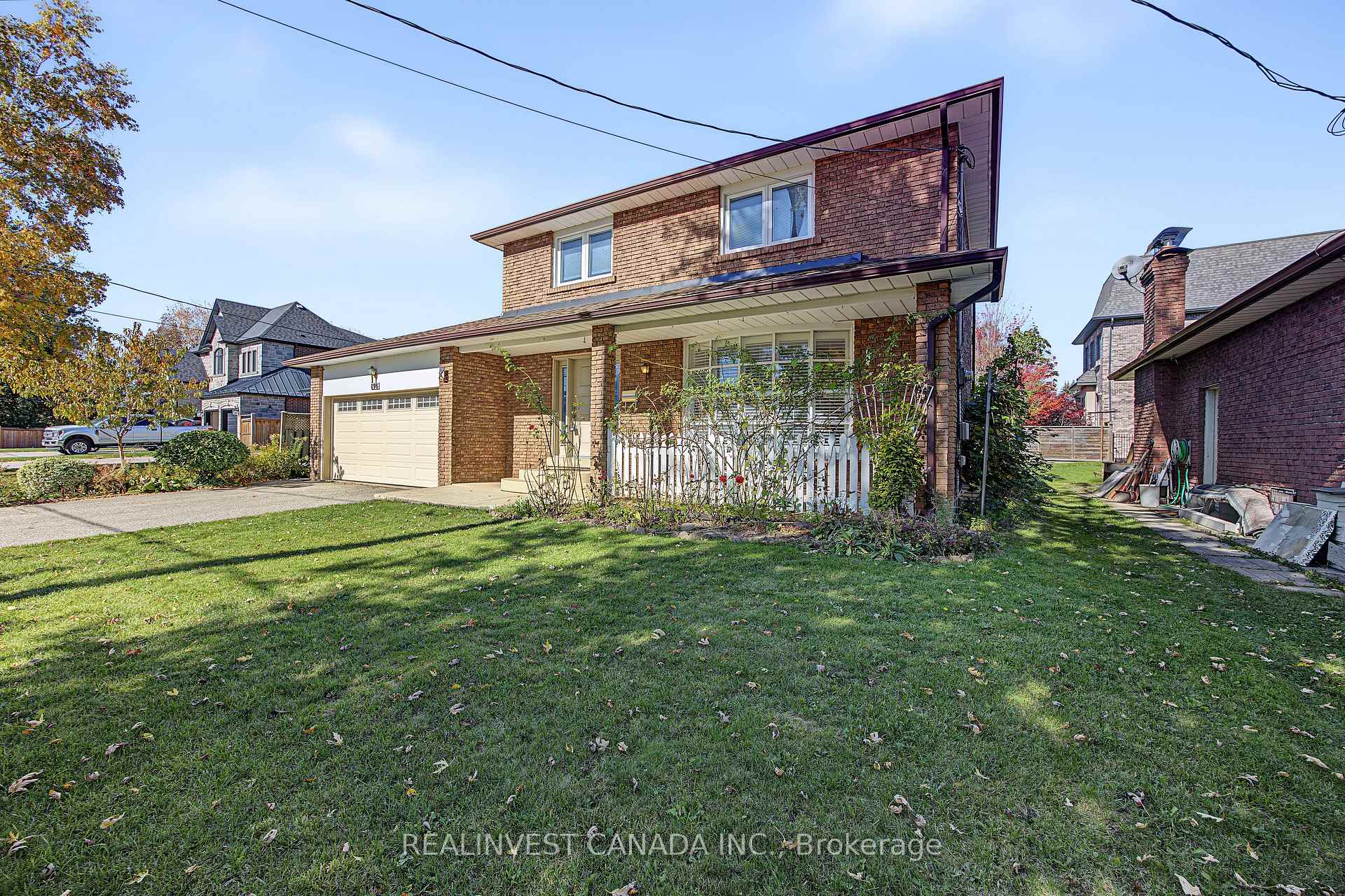 Photo 2 of 196 Weldrick Road W, Richmond Hill, North Richvale — HOMEH