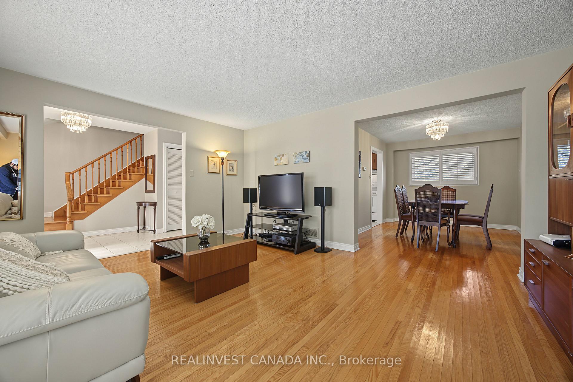 Photo 8 of 196 Weldrick Road W, Richmond Hill, North Richvale — HOMEH