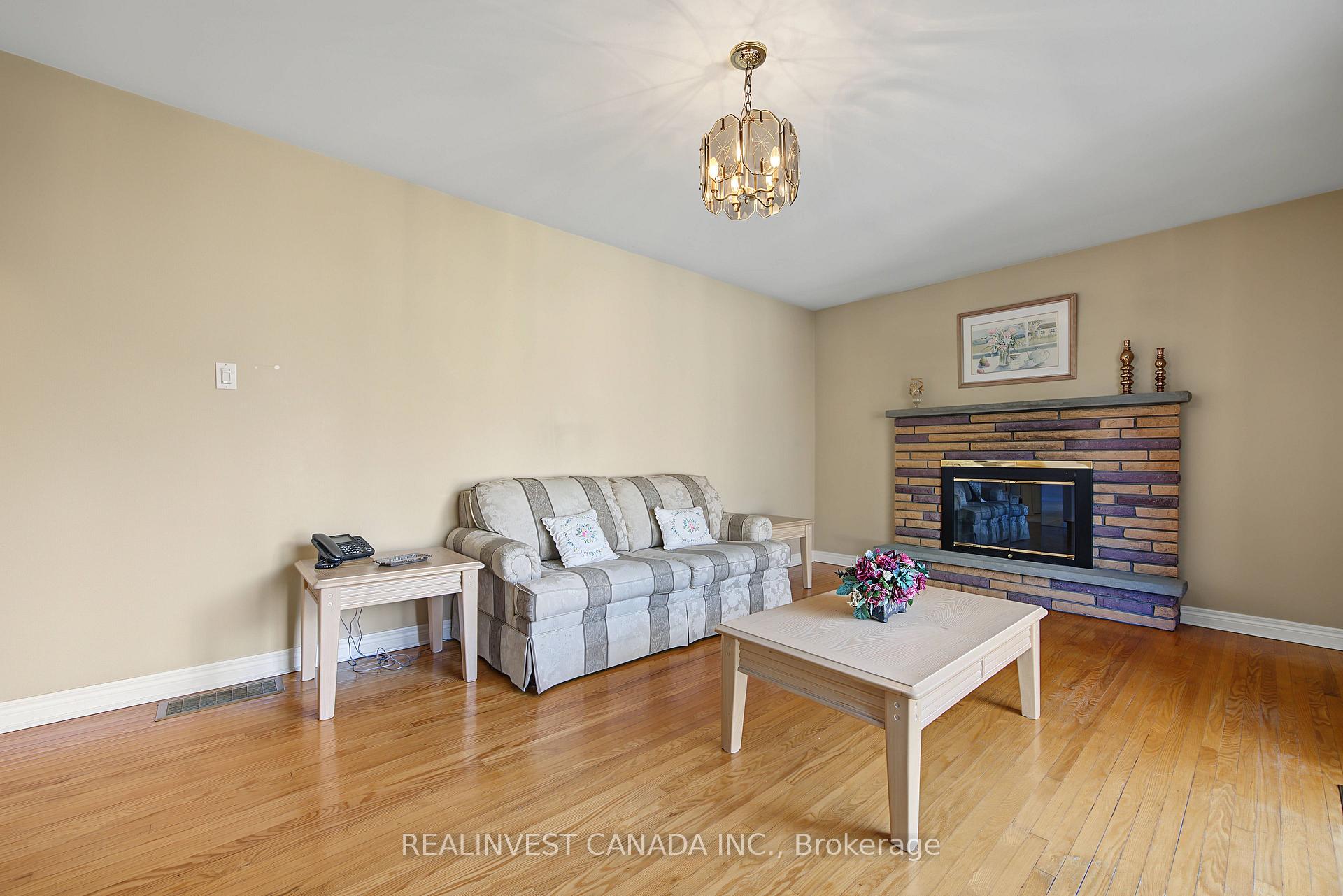 Photo 15 of 196 Weldrick Road W, Richmond Hill, North Richvale — HOMEH