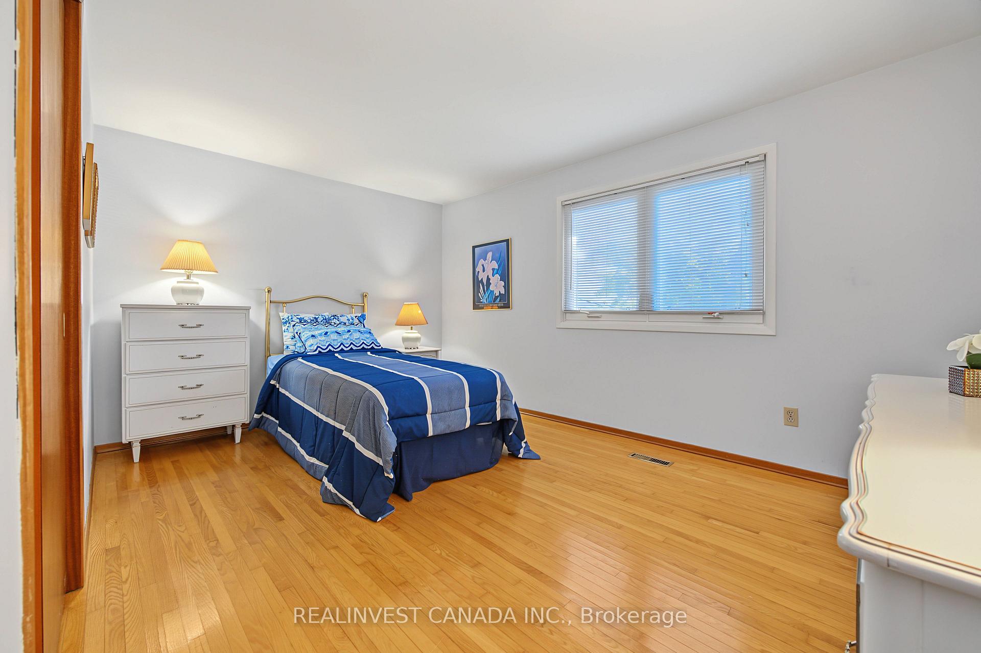 Photo 19 of 196 Weldrick Road W, Richmond Hill, North Richvale — HOMEH