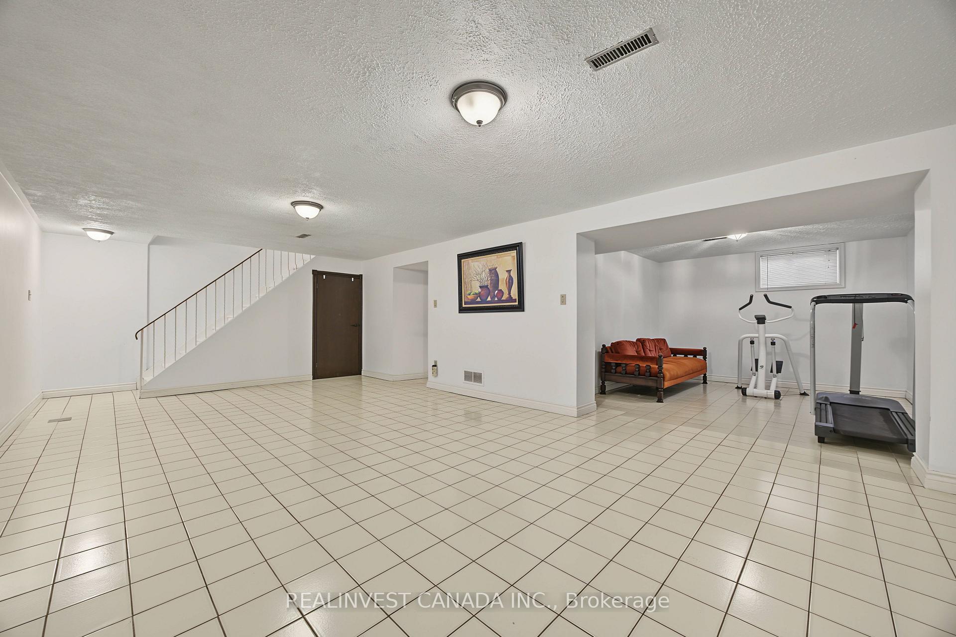 Photo 23 of 196 Weldrick Road W, Richmond Hill, North Richvale — HOMEH
