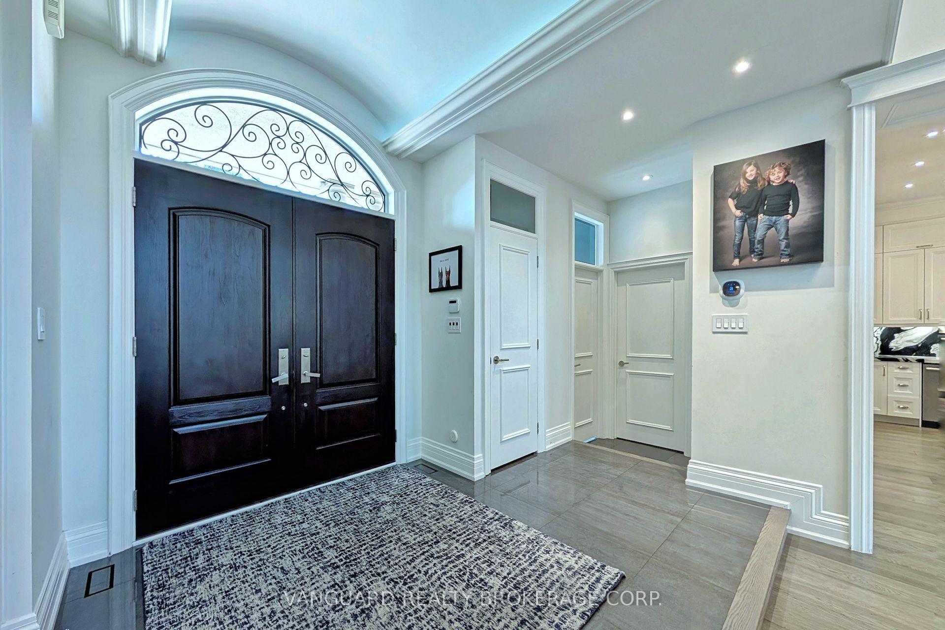 Photo 8 of 197 Treelawn Boulevard, Vaughan, Kleinburg — HOMEH