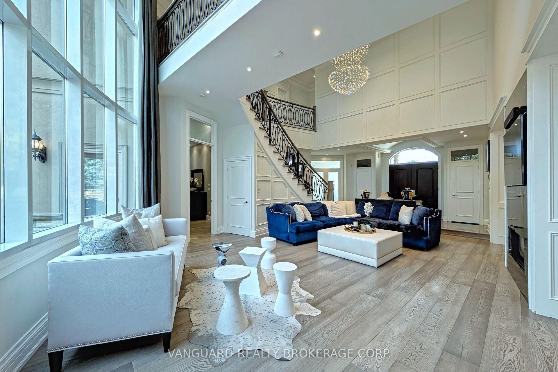 Photo 10 of 197 Treelawn Boulevard, Vaughan, Kleinburg — HOMEH