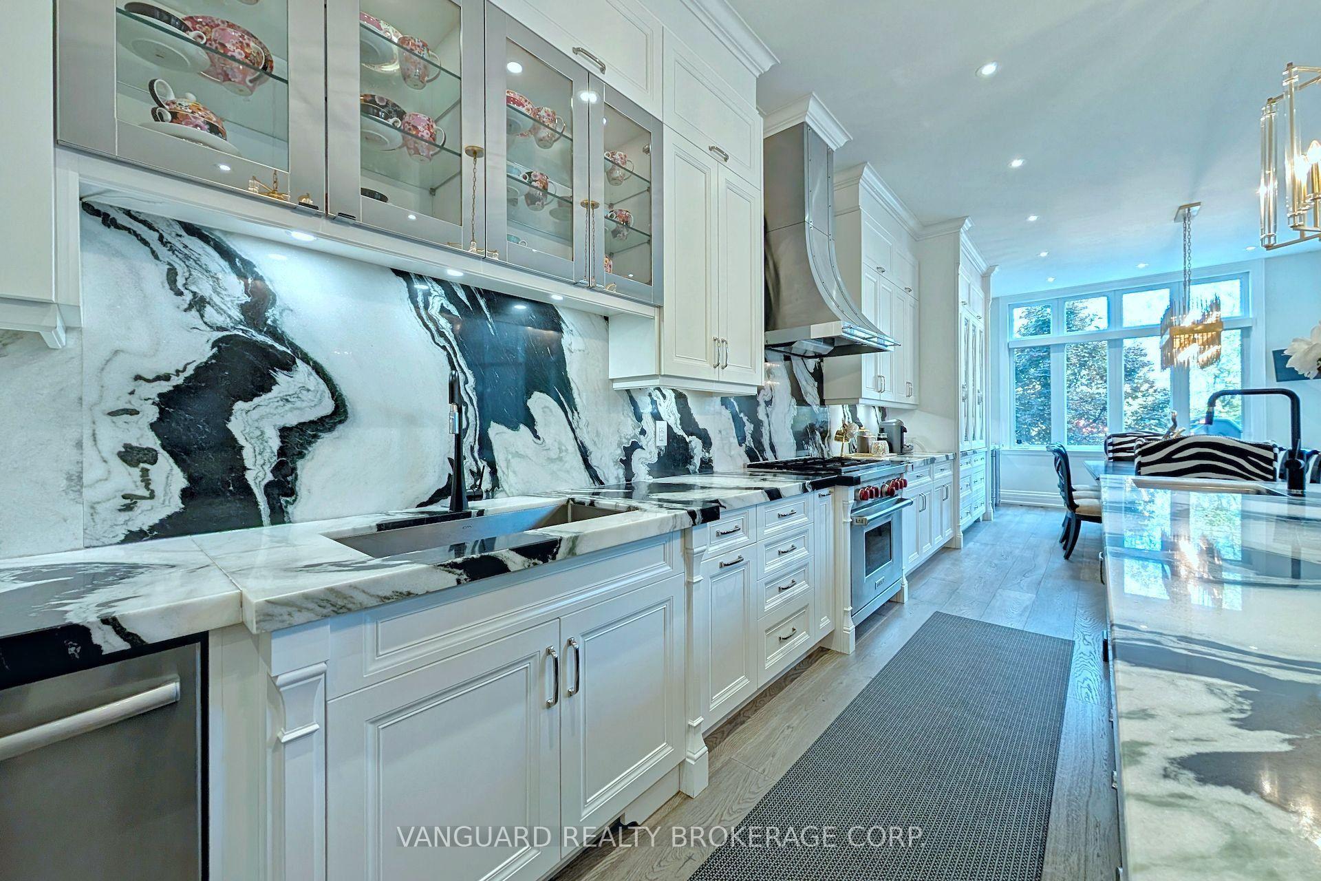 Photo 15 of 197 Treelawn Boulevard, Vaughan, Kleinburg — HOMEH