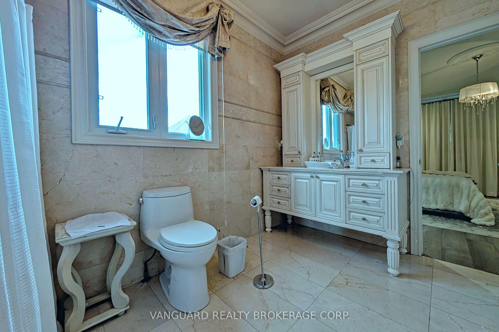 Photo 32 of 197 Treelawn Boulevard, Vaughan, Kleinburg — HOMEH