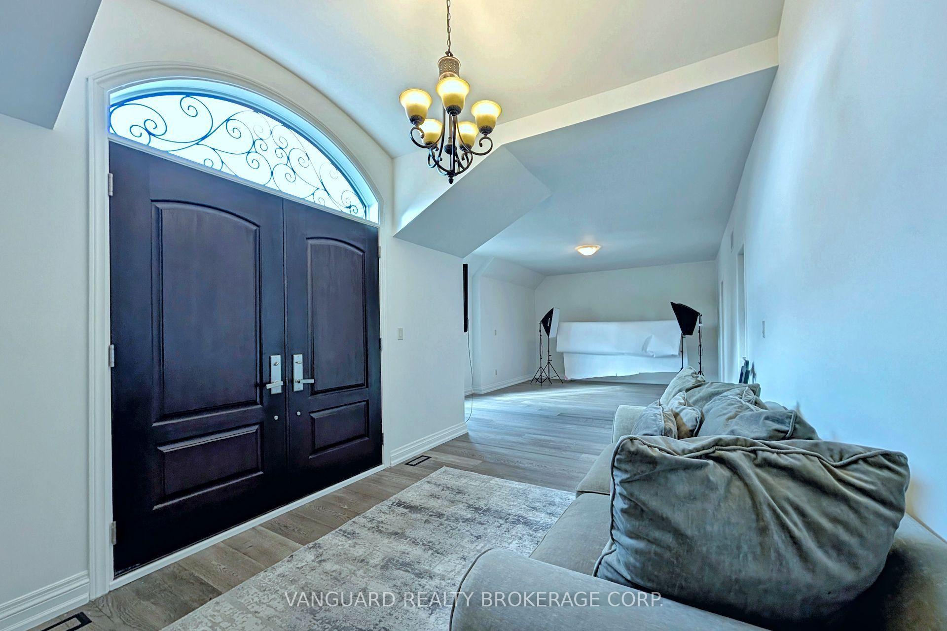 Photo 36 of 197 Treelawn Boulevard, Vaughan, Kleinburg — HOMEH