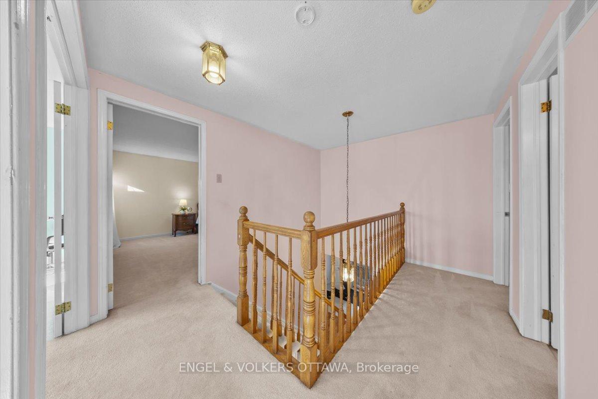 Photo 18 of 1678 Des Perdrix Crescent, Ottawa, Orleans/Sunridge — HOMEH