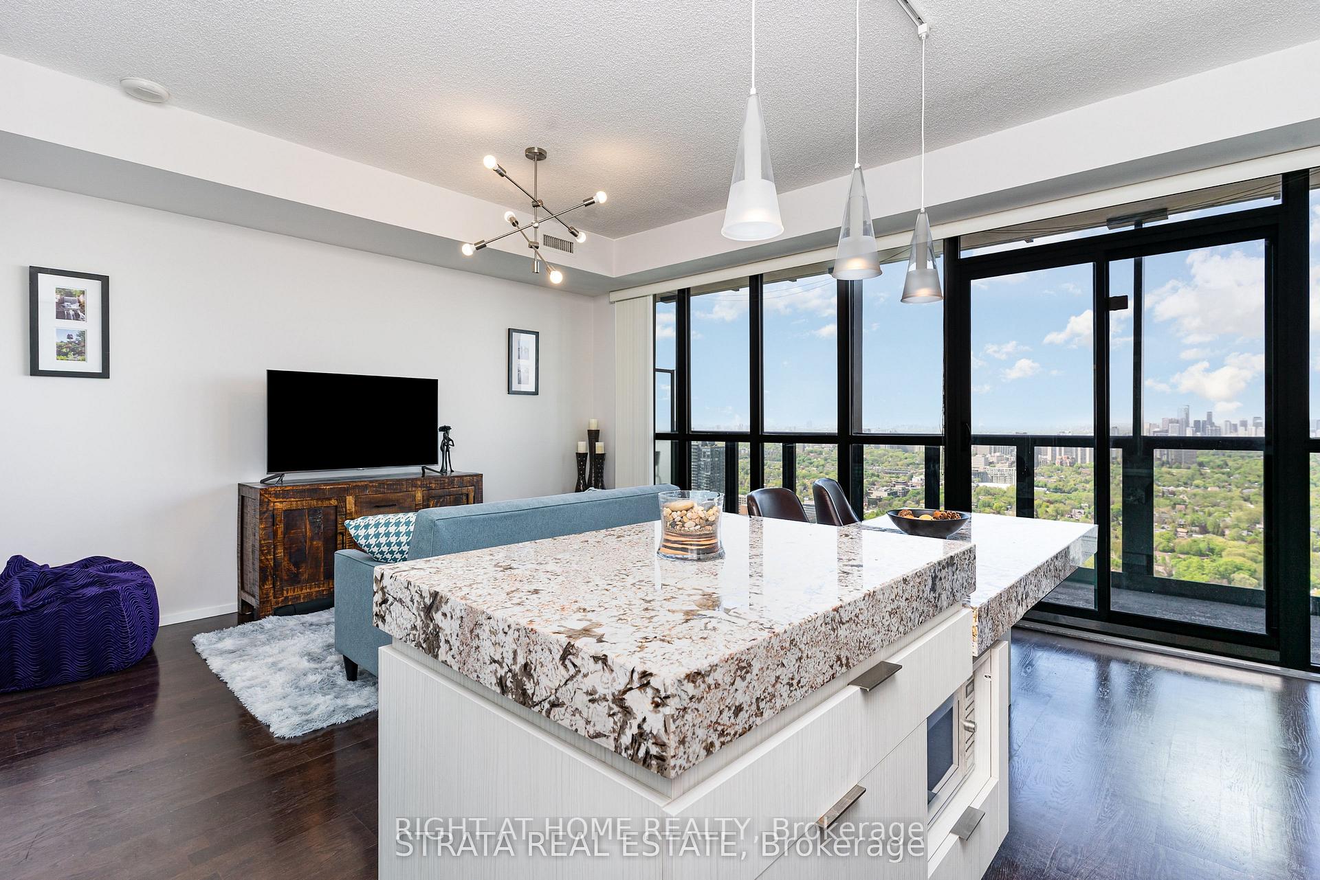 Photo 3 of Unit 4608, 101 Charles Street E, Toronto, Church-Yonge Corridor — HOMEH