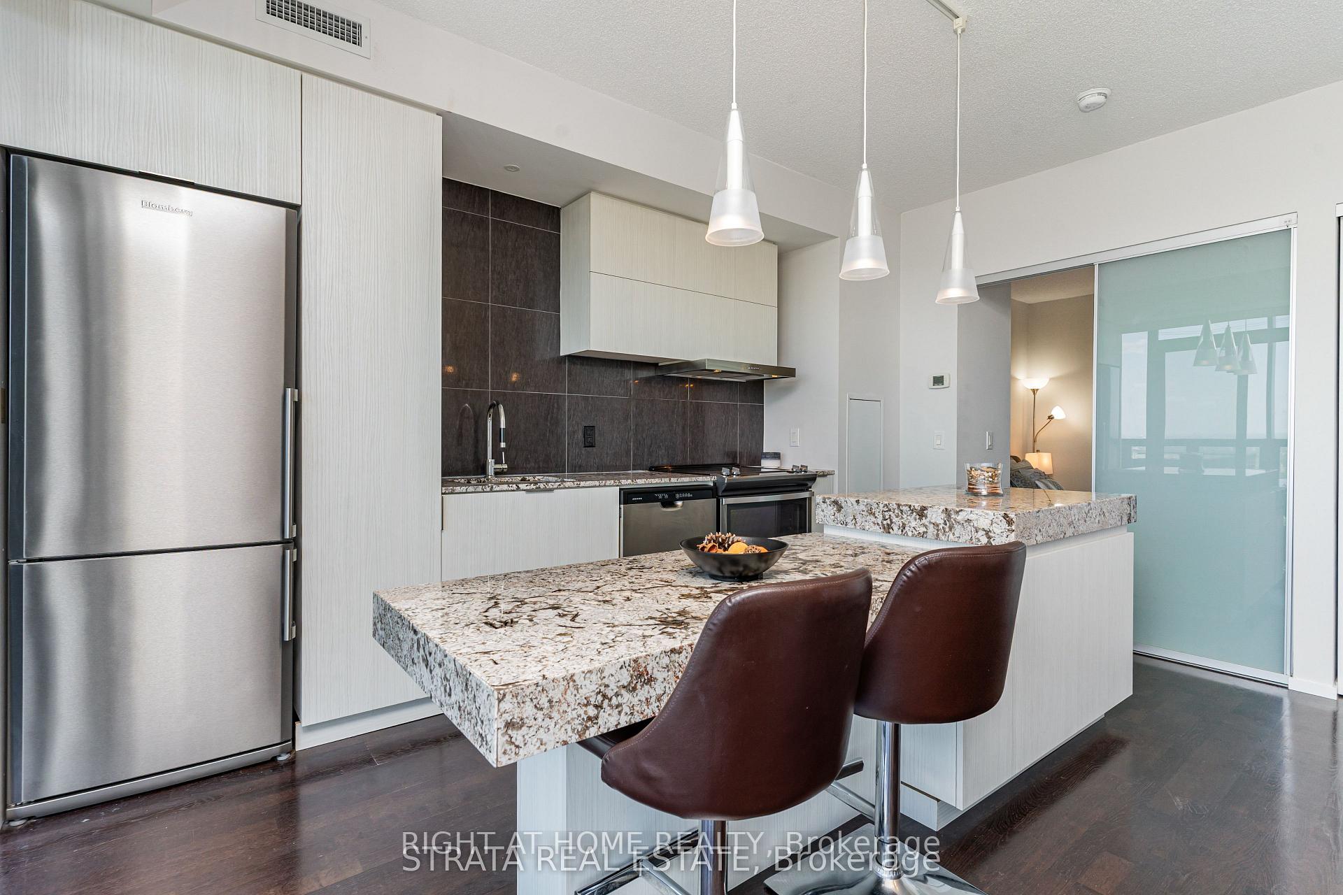 Photo 8 of Unit 4608, 101 Charles Street E, Toronto, Church-Yonge Corridor — HOMEH
