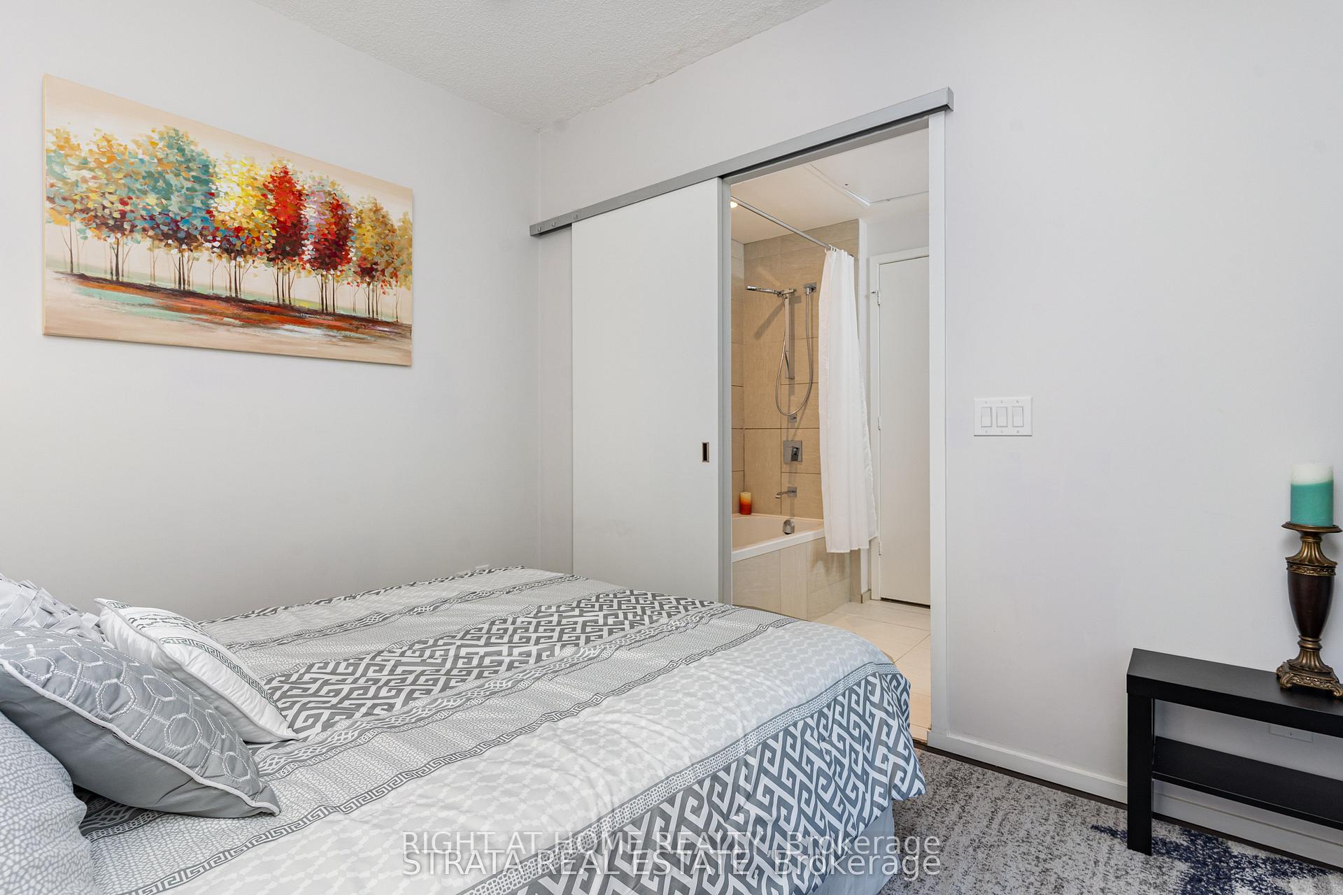 Photo 11 of Unit 4608, 101 Charles Street E, Toronto, Church-Yonge Corridor — HOMEH