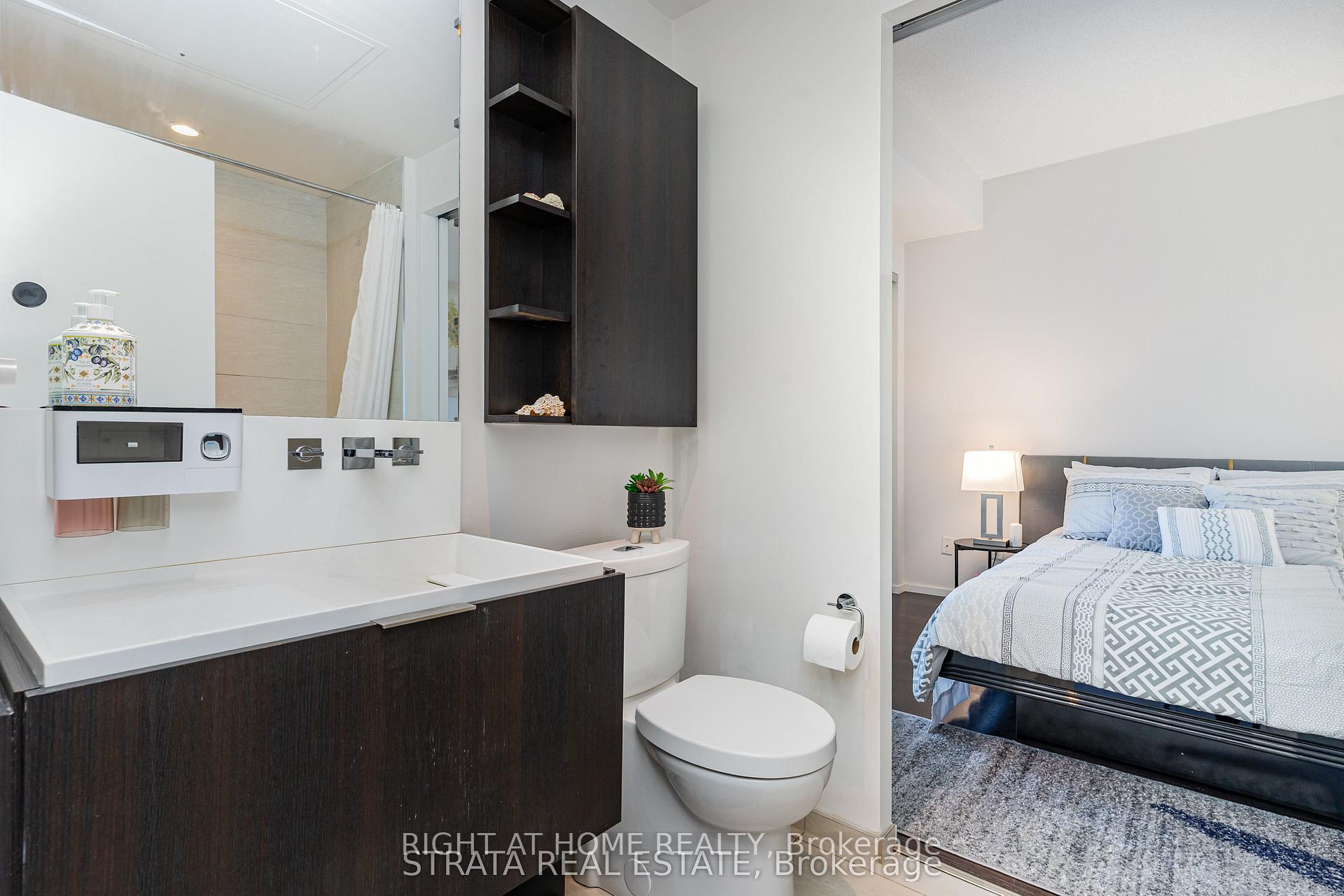 Photo 13 of Unit 4608, 101 Charles Street E, Toronto, Church-Yonge Corridor — HOMEH