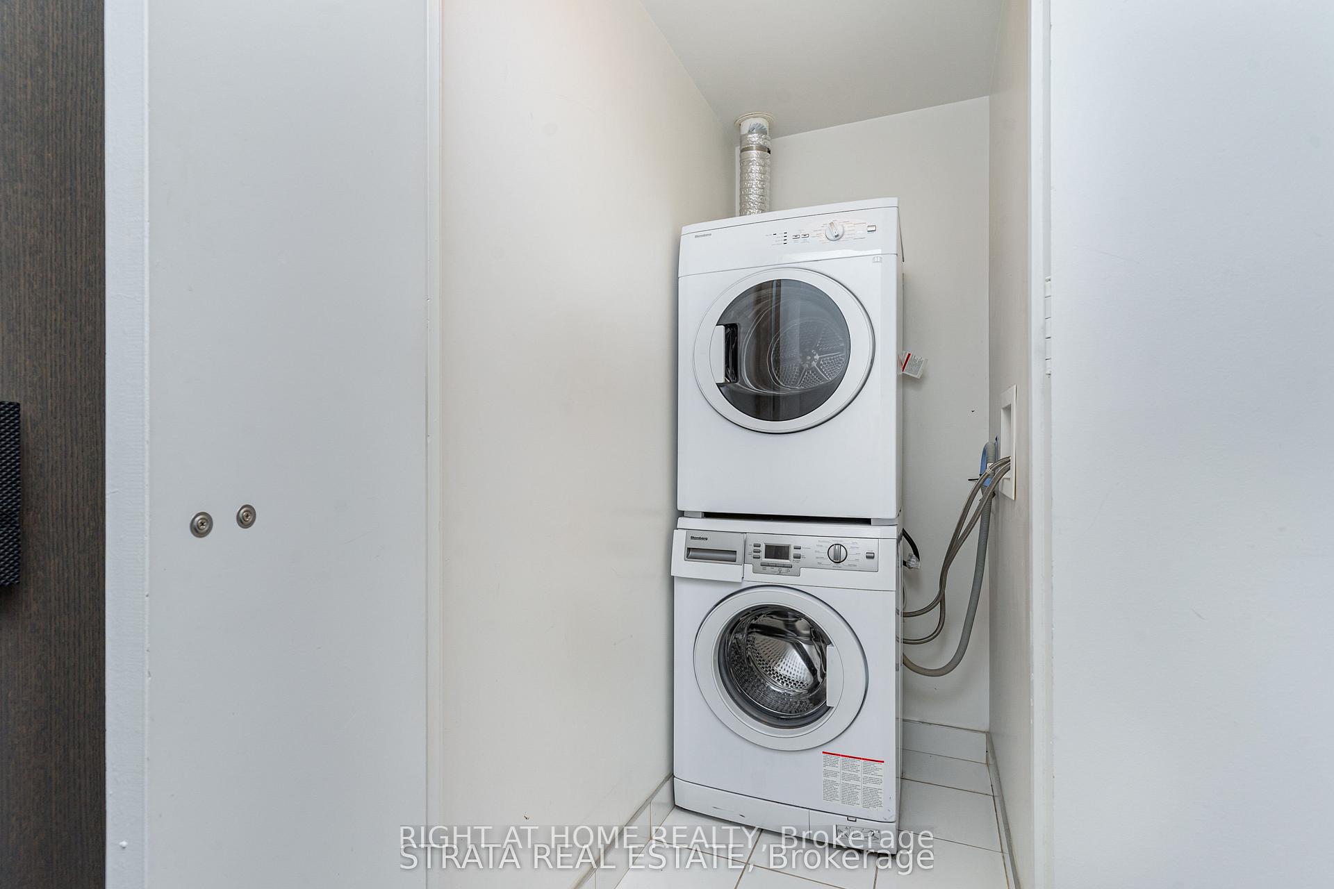 Photo 16 of Unit 4608, 101 Charles Street E, Toronto, Church-Yonge Corridor — HOMEH