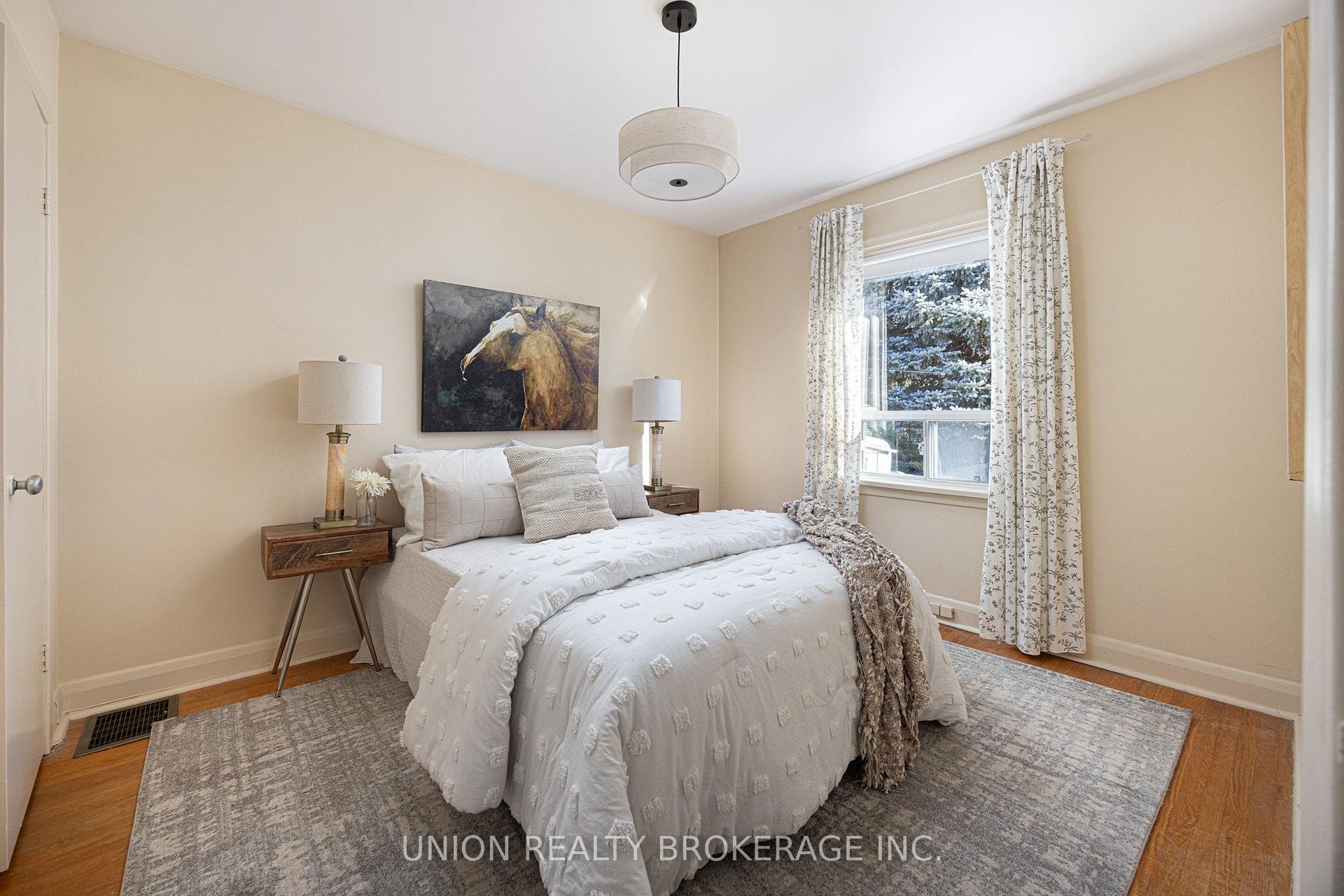 Photo 14 of 143 Lilian Drive, Scarborough, Wexford-Maryvale — HOMEH