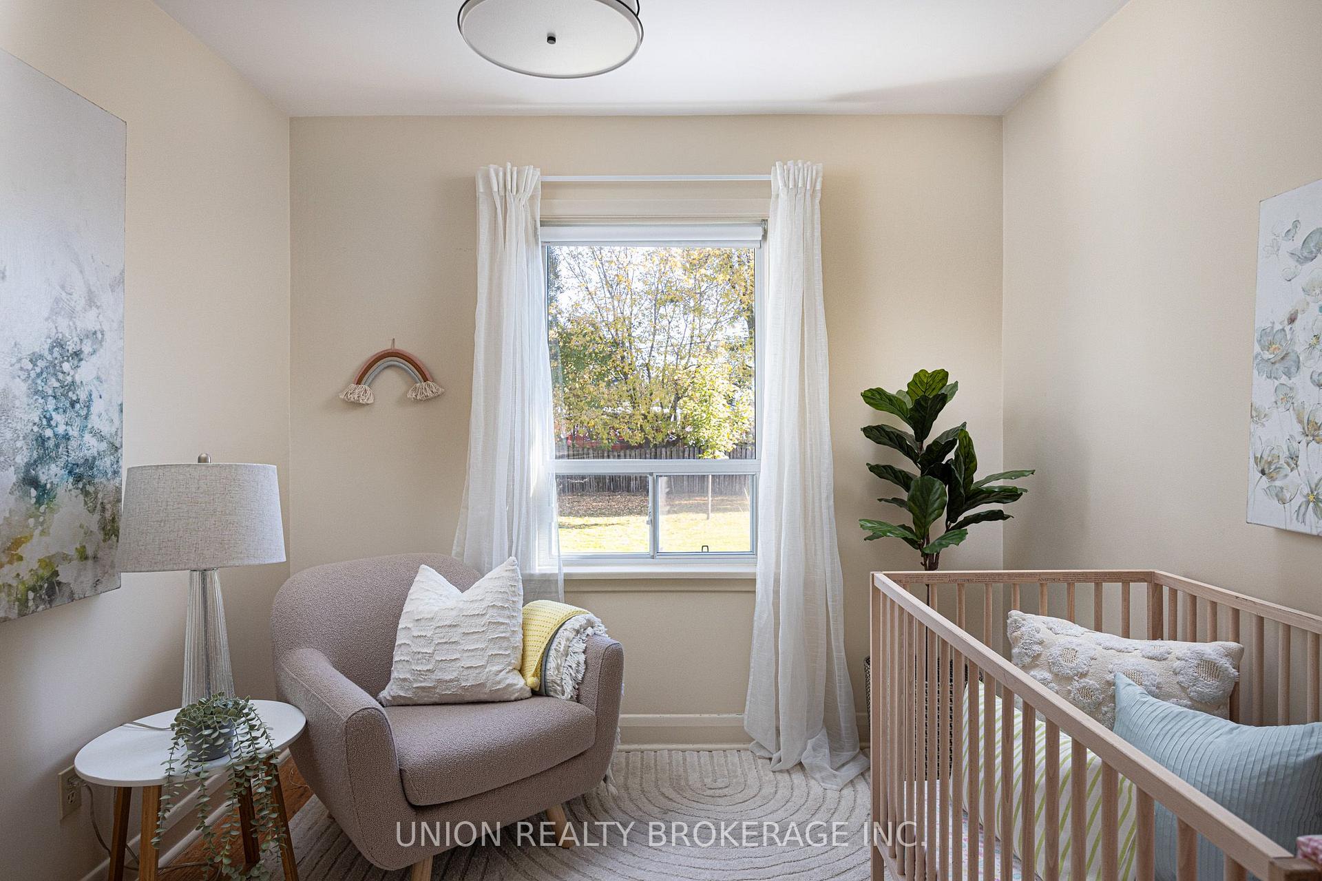 Photo 20 of 143 Lilian Drive, Scarborough, Wexford-Maryvale — HOMEH