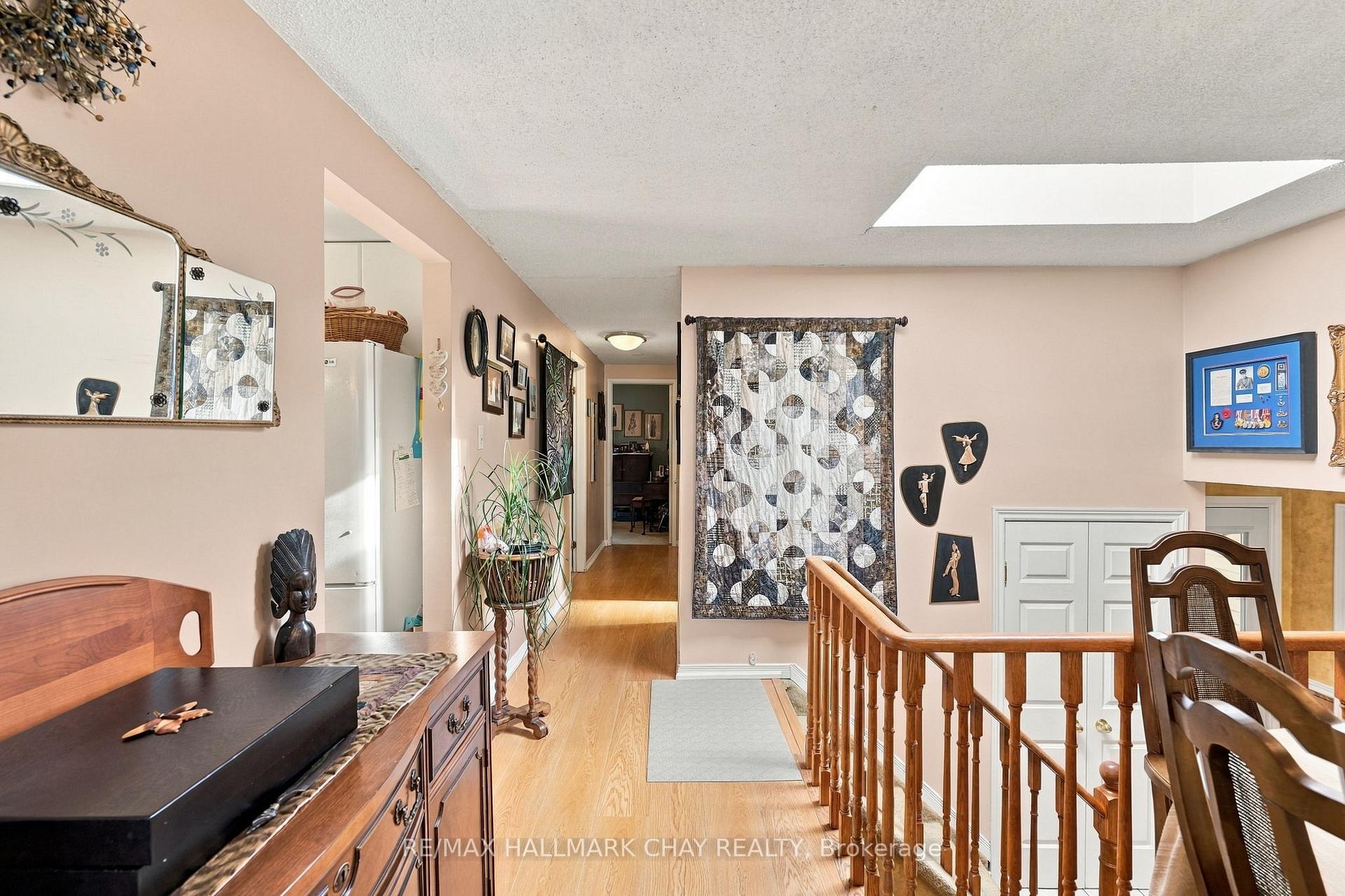 Photo 16 of 17 Wells Crescent, Barrie, Sunnidale — HOMEH