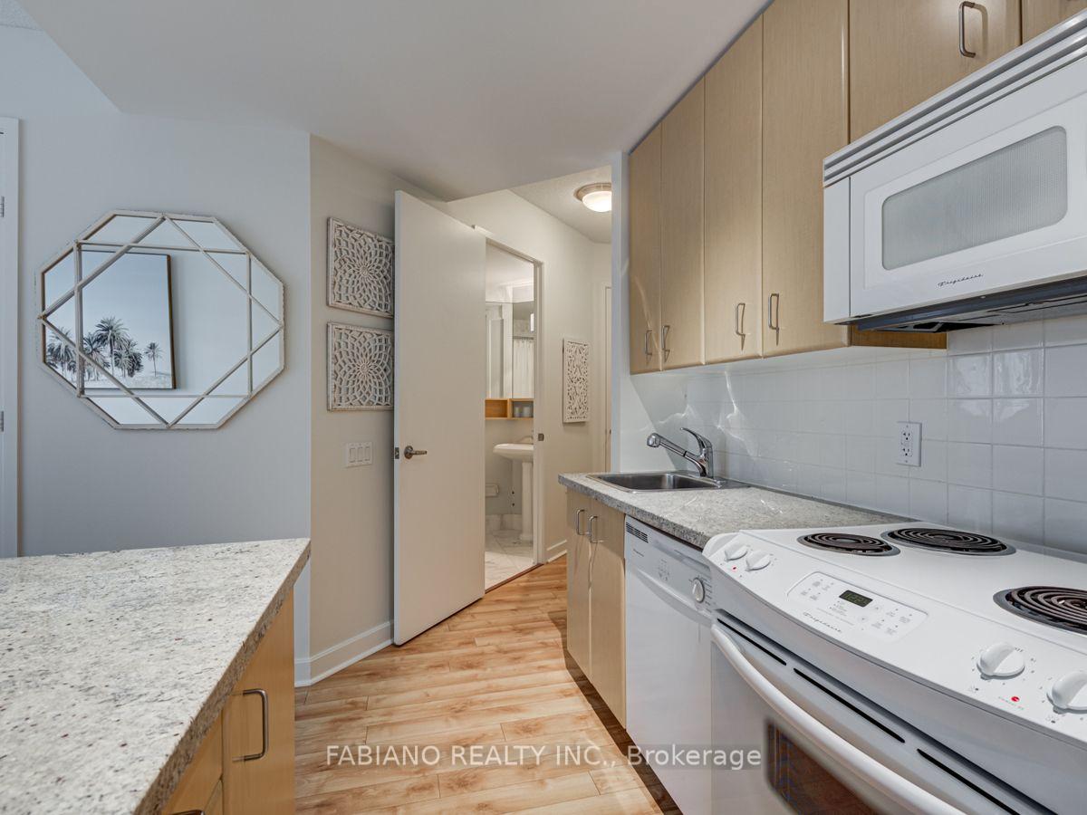 Photo 8 of Unit 409, 85 Bloor Street E, Toronto, Church-Yonge Corridor — HOMEH