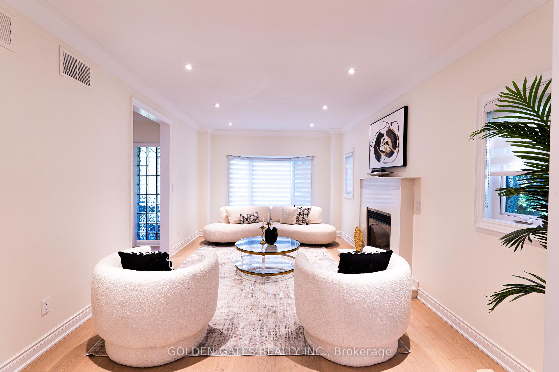 Photo 13 of 83 Elgin Street, Markham, Thornhill — HOMEH