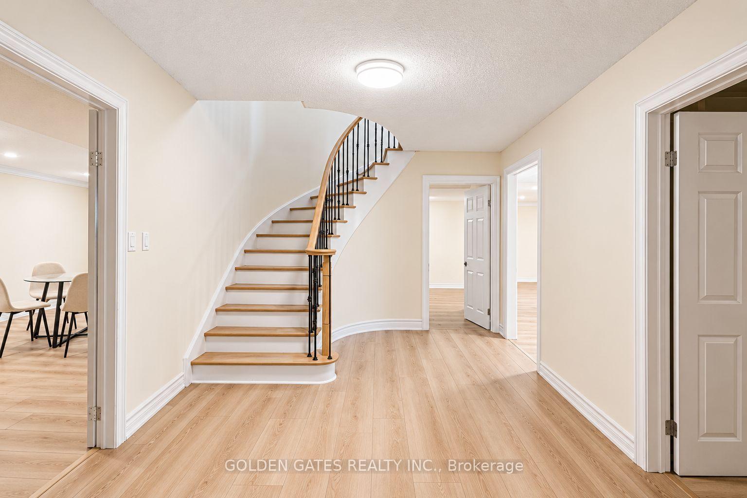 Photo 38 of 83 Elgin Street, Markham, Thornhill — HOMEH