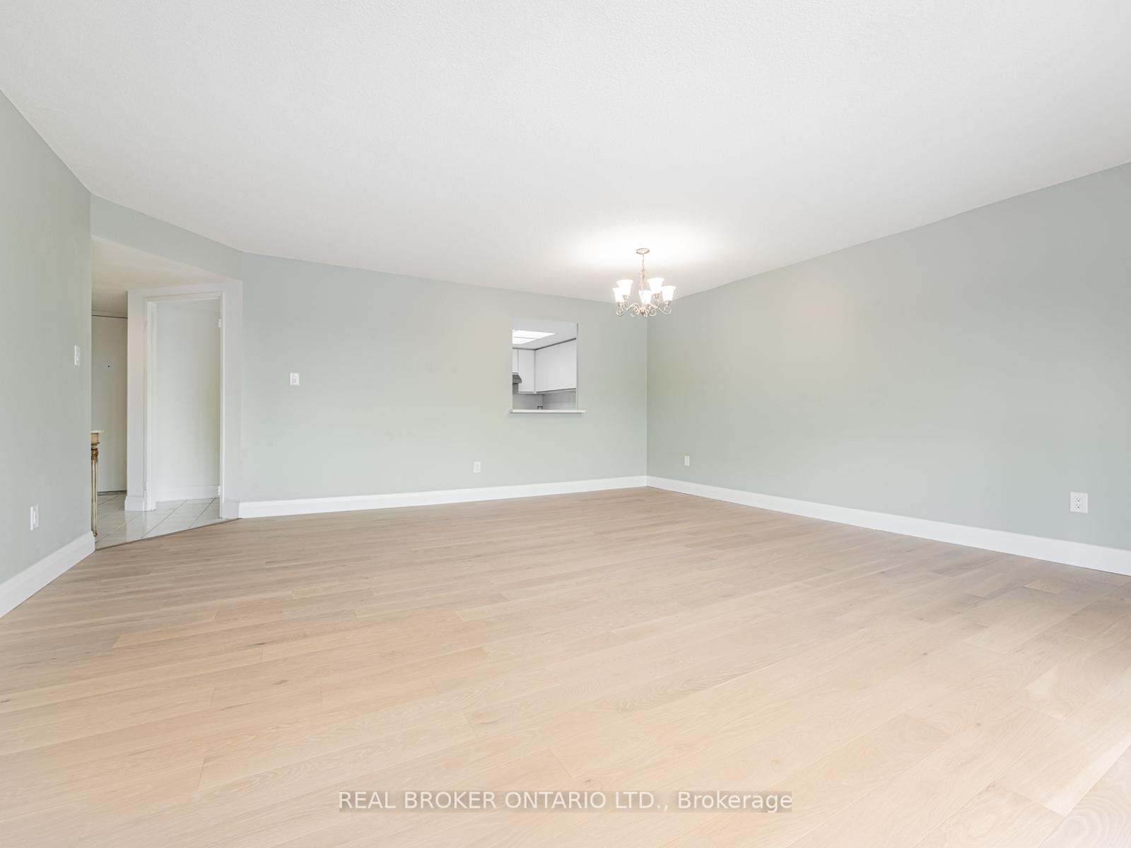 Photo 10 of Unit 805, 20 Baif Boulevard, Richmond Hill, North Richvale — HOMEH
