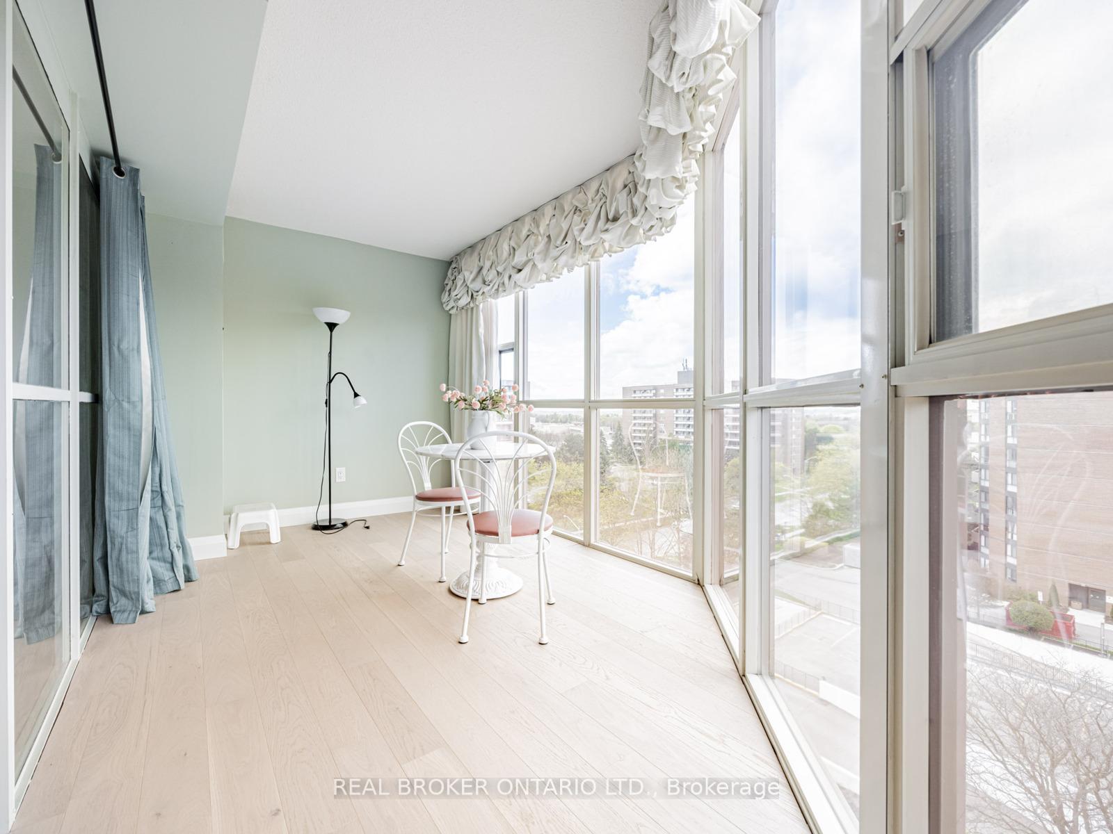 Photo 11 of Unit 805, 20 Baif Boulevard, Richmond Hill, North Richvale — HOMEH