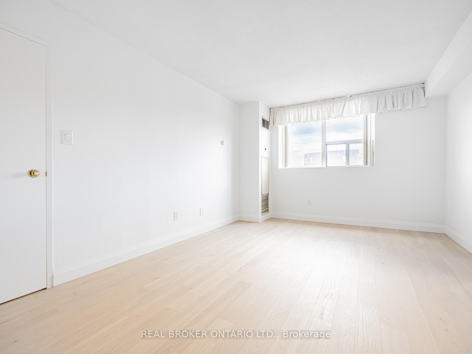 Photo 17 of Unit 805, 20 Baif Boulevard, Richmond Hill, North Richvale — HOMEH