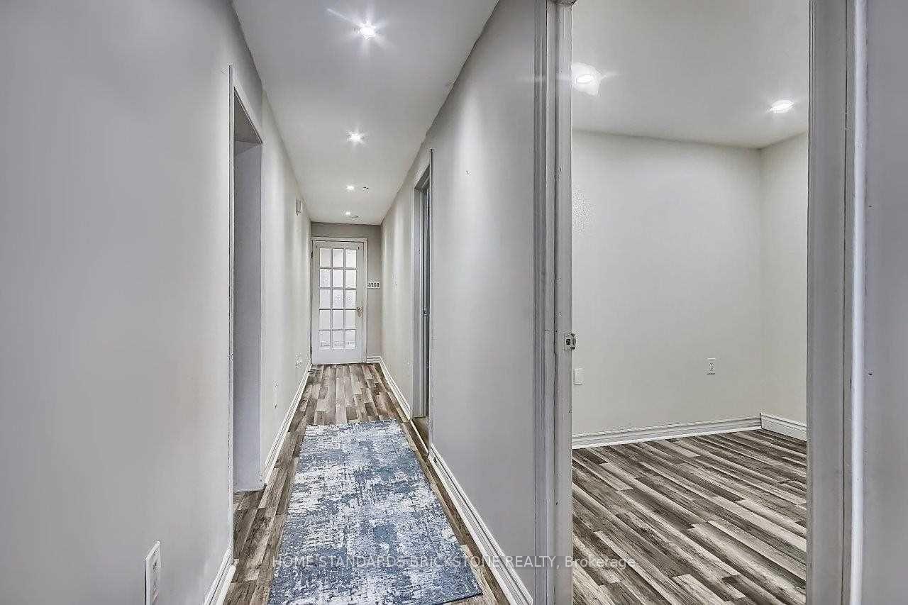 Photo 4 of 121 James Gray Drive, North York, Bayview Woods-Steeles — HOMEH