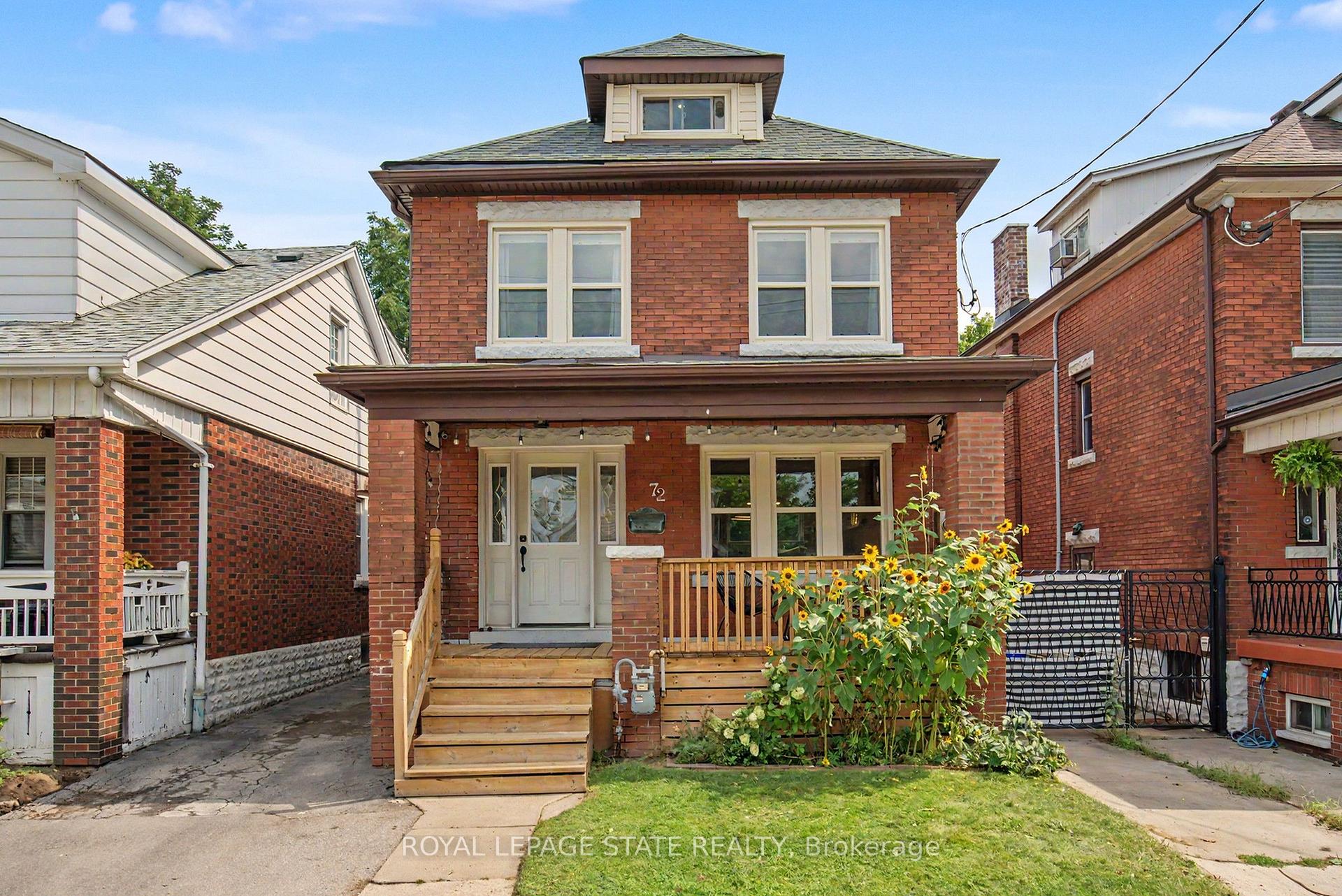 Photo of 72 Garside Avenue N