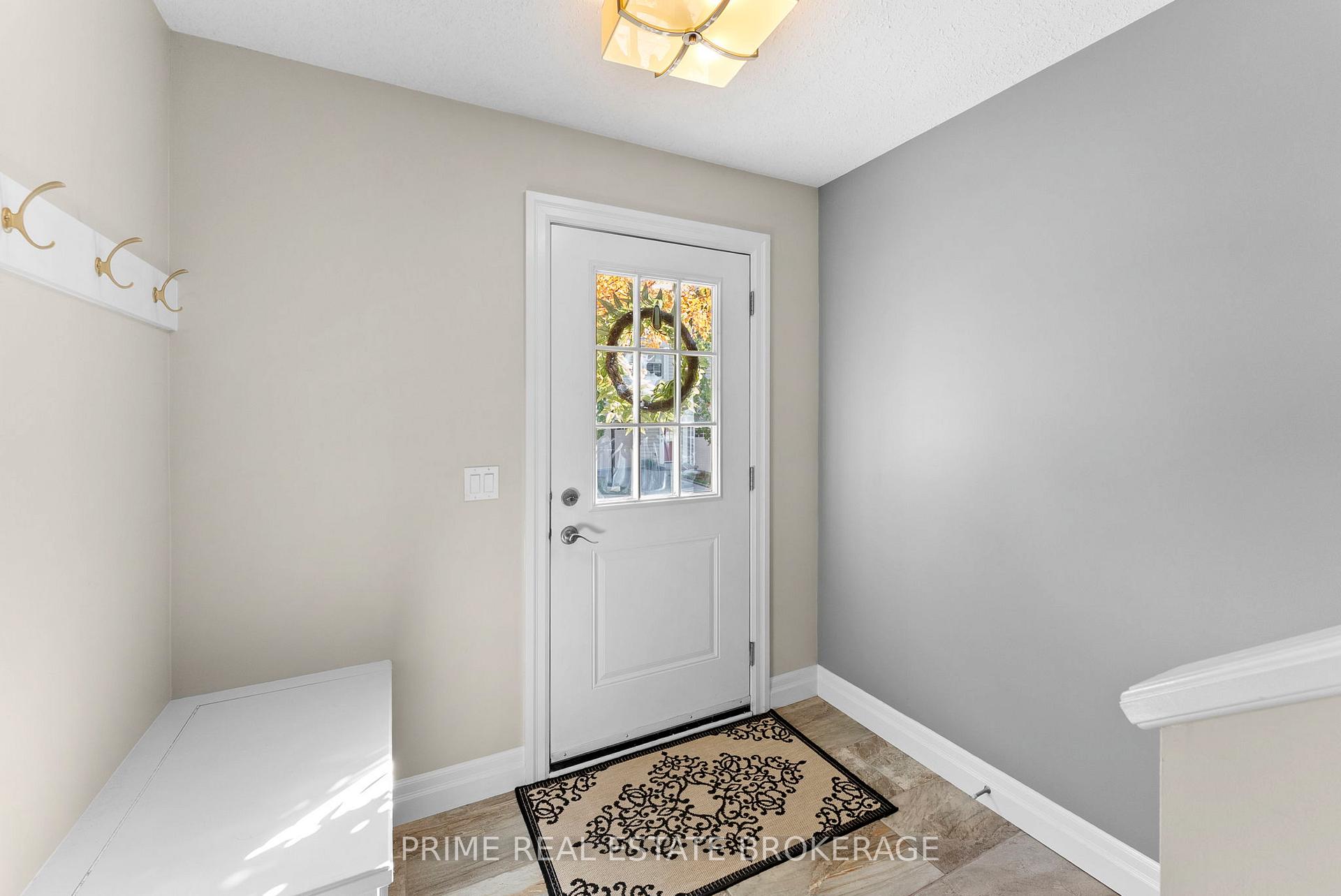Photo 3 of Unit 4, 1850 Beaverbrook Avenue, London, North N — HOMEH