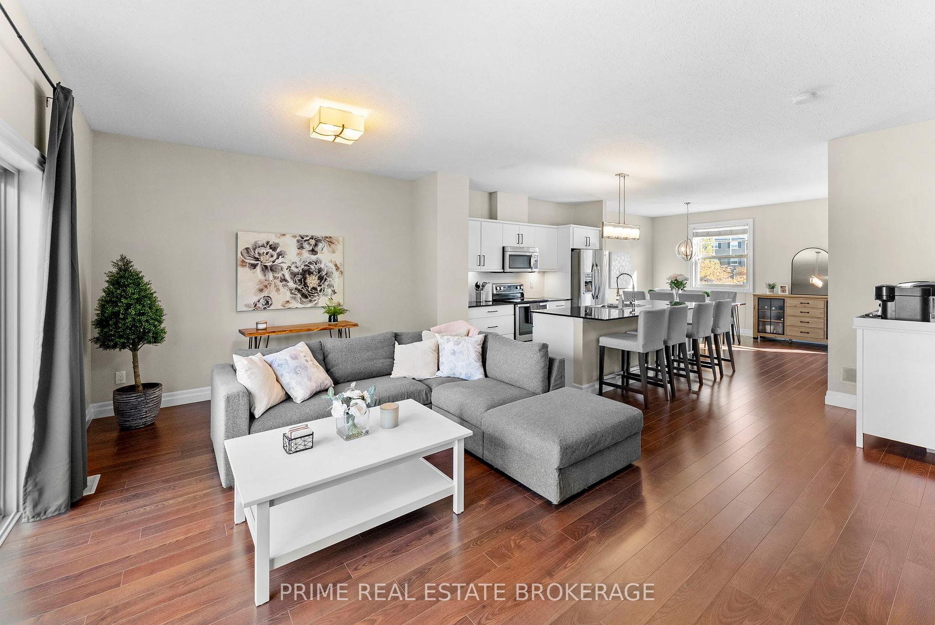 Photo 8 of Unit 4, 1850 Beaverbrook Avenue, London, North N — HOMEH