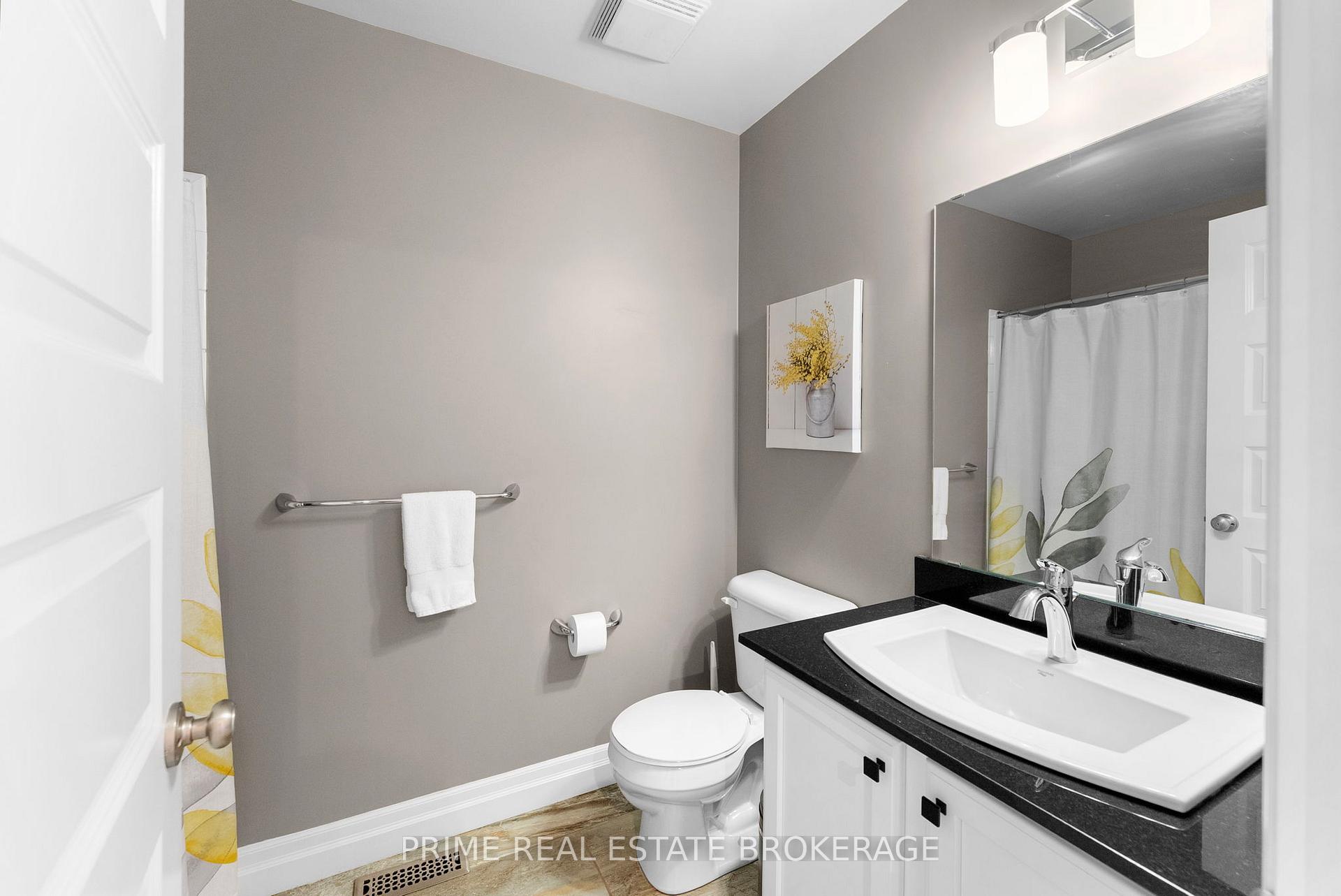 Photo 27 of Unit 4, 1850 Beaverbrook Avenue, London, North N — HOMEH