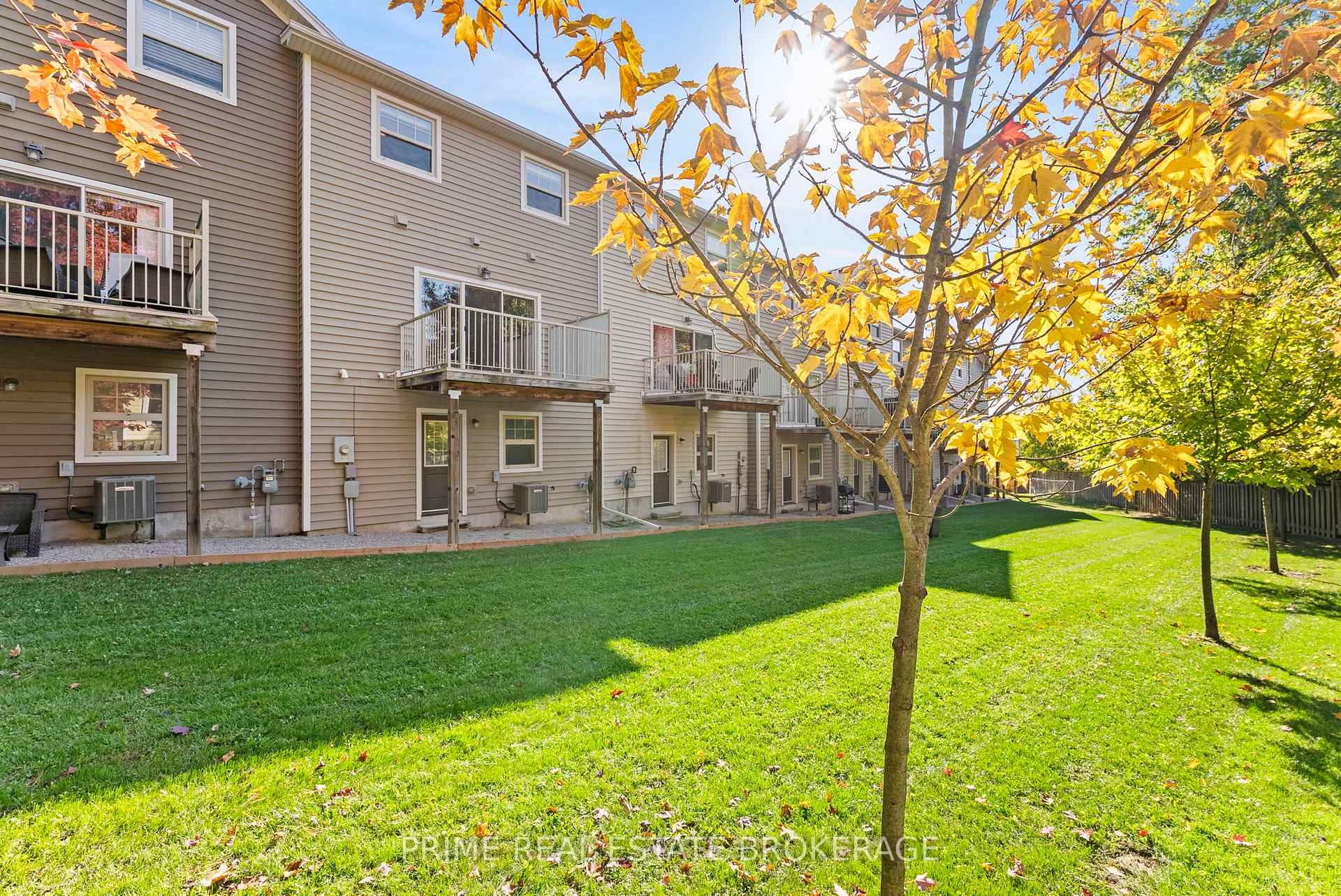 Photo 34 of Unit 4, 1850 Beaverbrook Avenue, London, North N — HOMEH
