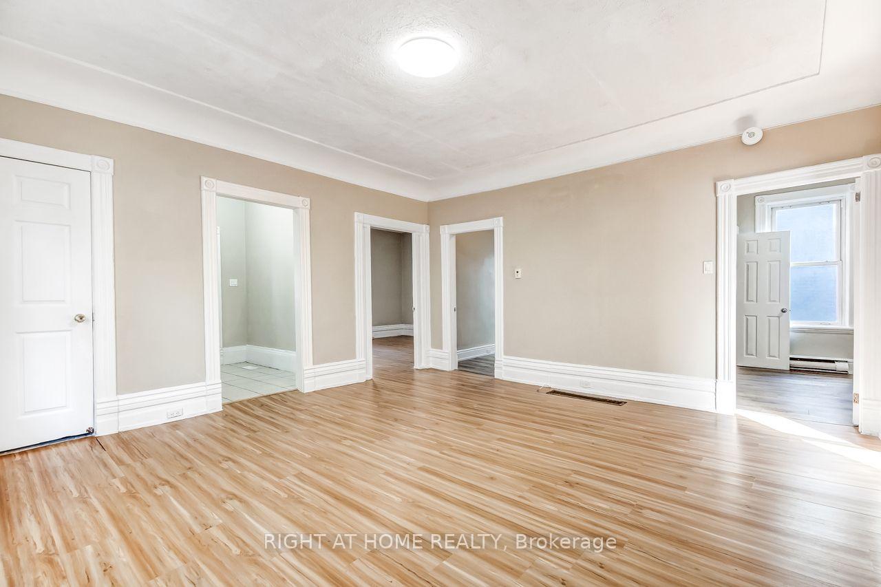 Photo 11 of Unit 1, 106 High Street, London, South F — HOMEH
